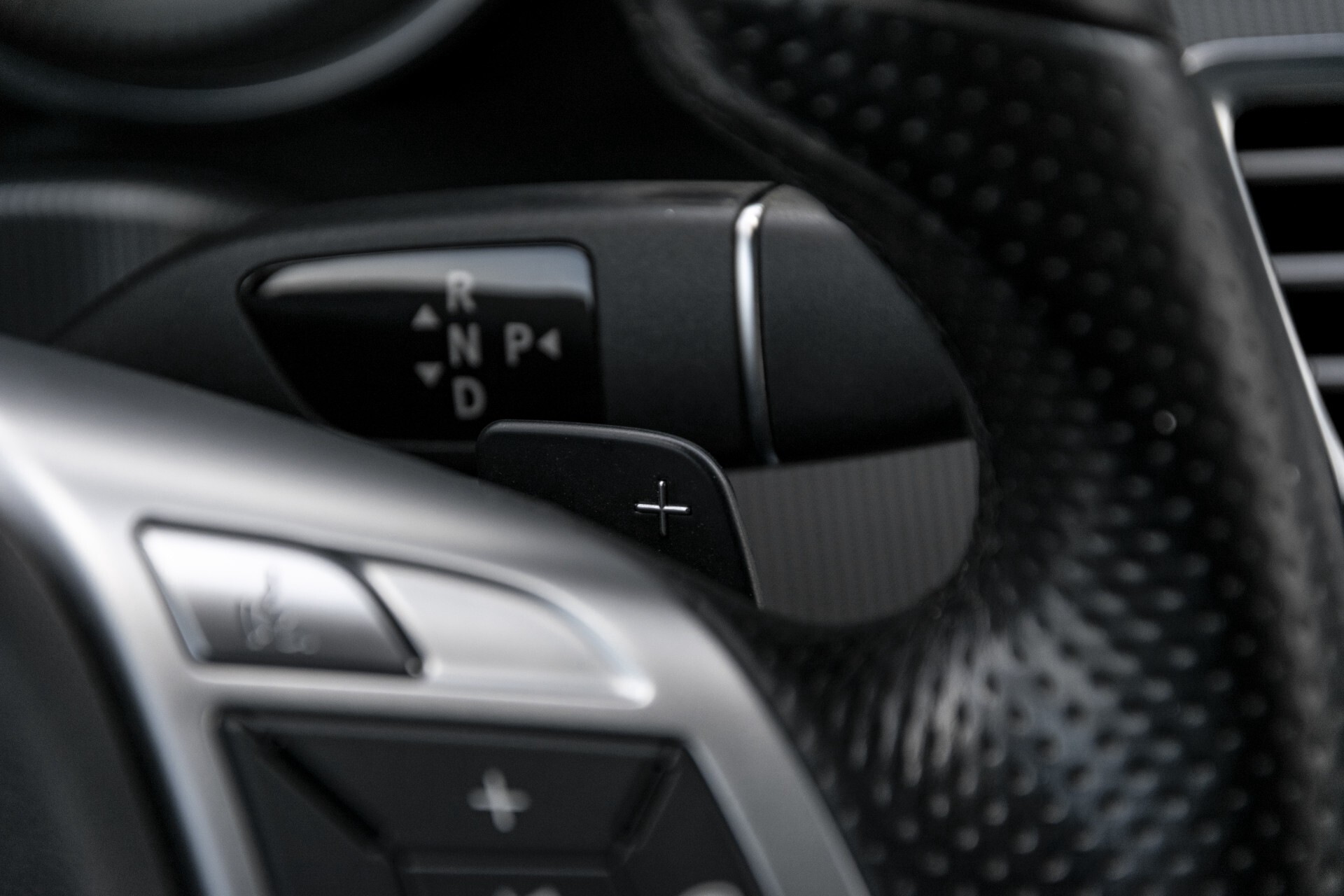 Mercedes-Benz E-Klasse 300 Bluetec AMG Schuifdak/Rij-assist/Keyless/Comand/360 Aut7 Foto 14