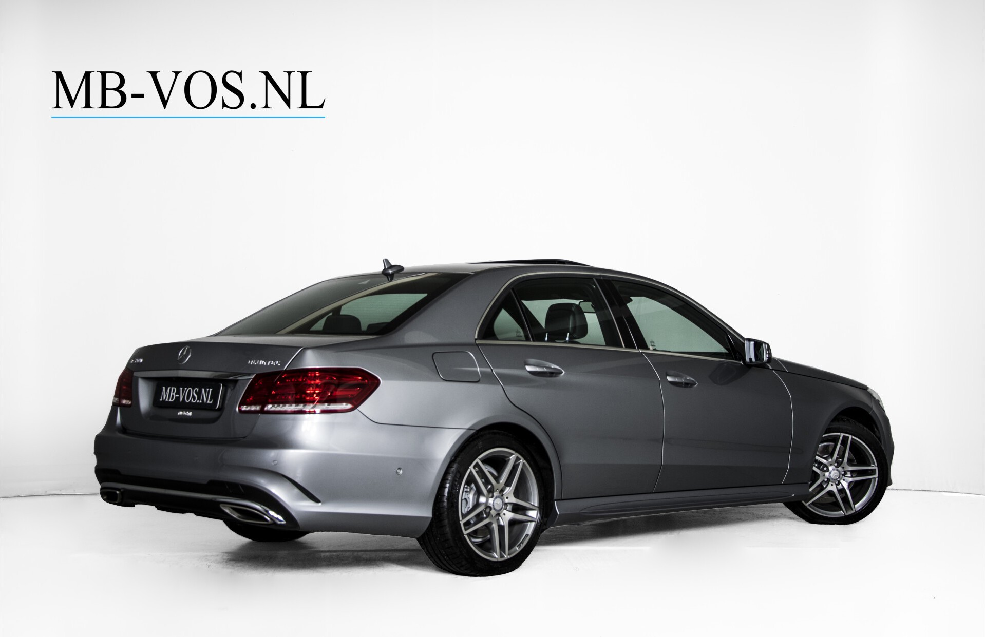 Mercedes-Benz E-Klasse 300 Bluetec AMG Schuifdak/Rij-assist/Keyless/Comand/360 Aut7 Foto 2