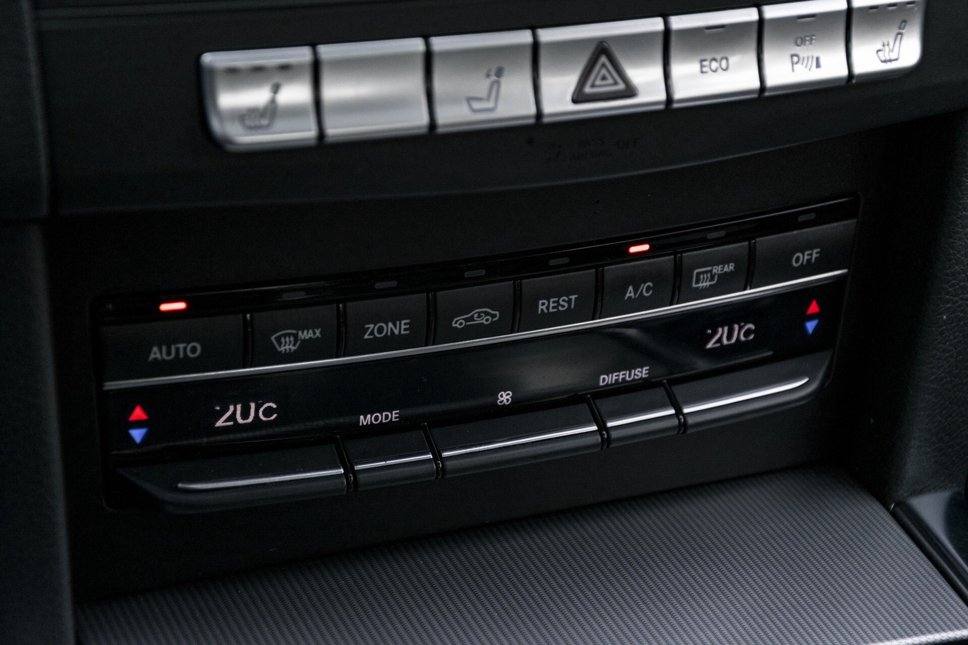 Mercedes-Benz E-Klasse 300 Bluetec AMG Schuifdak/Rij-assist/Keyless/Comand/360 Aut7 Foto 24