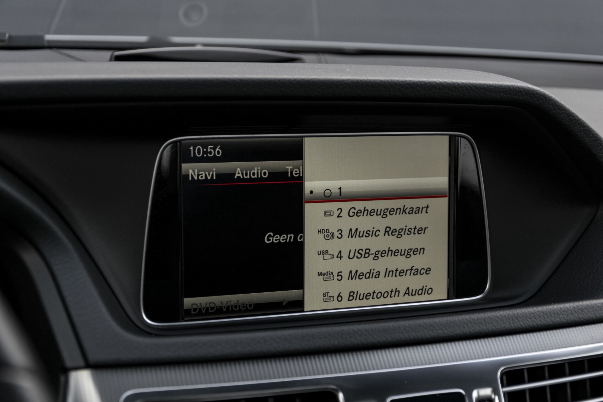 Mercedes-Benz E-Klasse 300 Bluetec AMG Schuifdak/Rij-assist/Keyless/Comand/360 Aut7 Foto 25