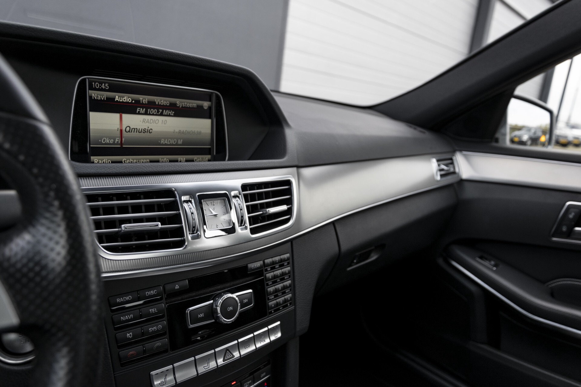 Mercedes-Benz E-Klasse 300 Bluetec AMG Schuifdak/Rij-assist/Keyless/Comand/360 Aut7 Foto 30