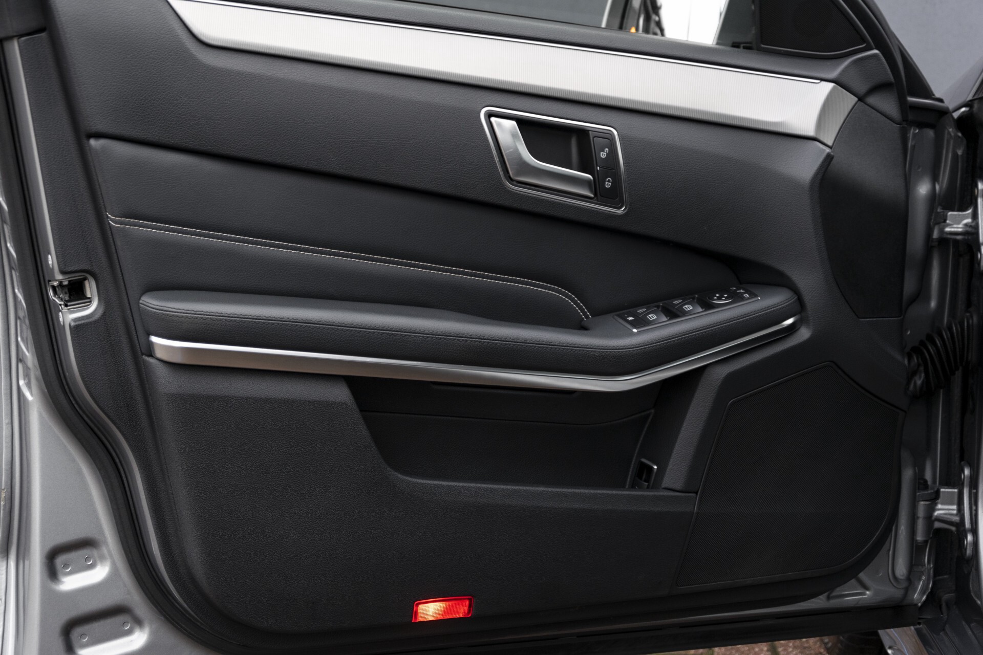 Mercedes-Benz E-Klasse 300 Bluetec AMG Schuifdak/Rij-assist/Keyless/Comand/360 Aut7 Foto 31