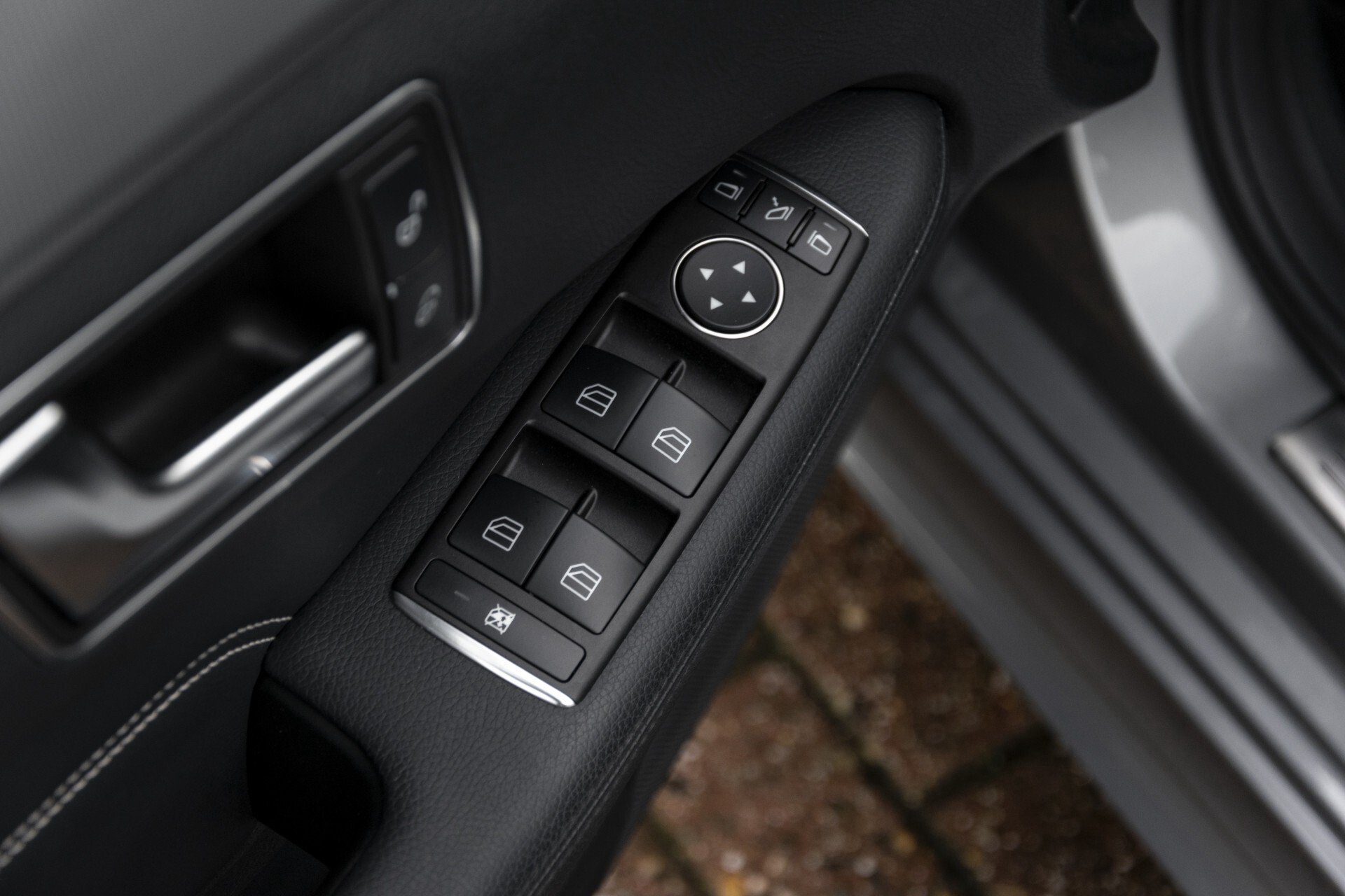 Mercedes-Benz E-Klasse 300 Bluetec AMG Schuifdak/Rij-assist/Keyless/Comand/360 Aut7 Foto 32