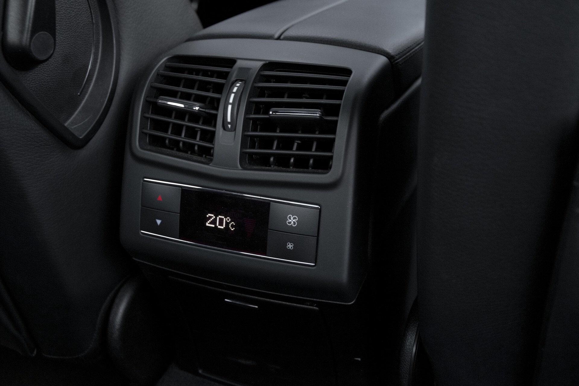 Mercedes-Benz E-Klasse 300 Bluetec AMG Schuifdak/Rij-assist/Keyless/Comand/360 Aut7 Foto 45