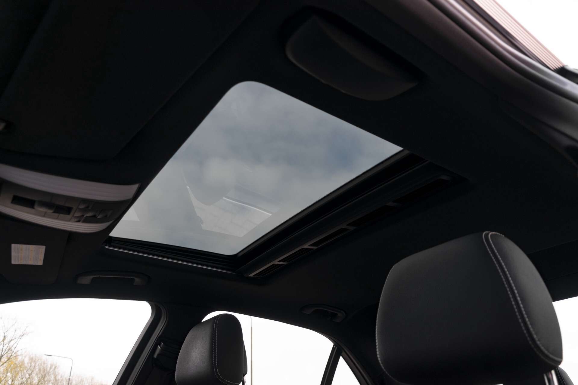 Mercedes-Benz E-Klasse 300 Bluetec AMG Schuifdak/Rij-assist/Keyless/Comand/360 Aut7 Foto 48