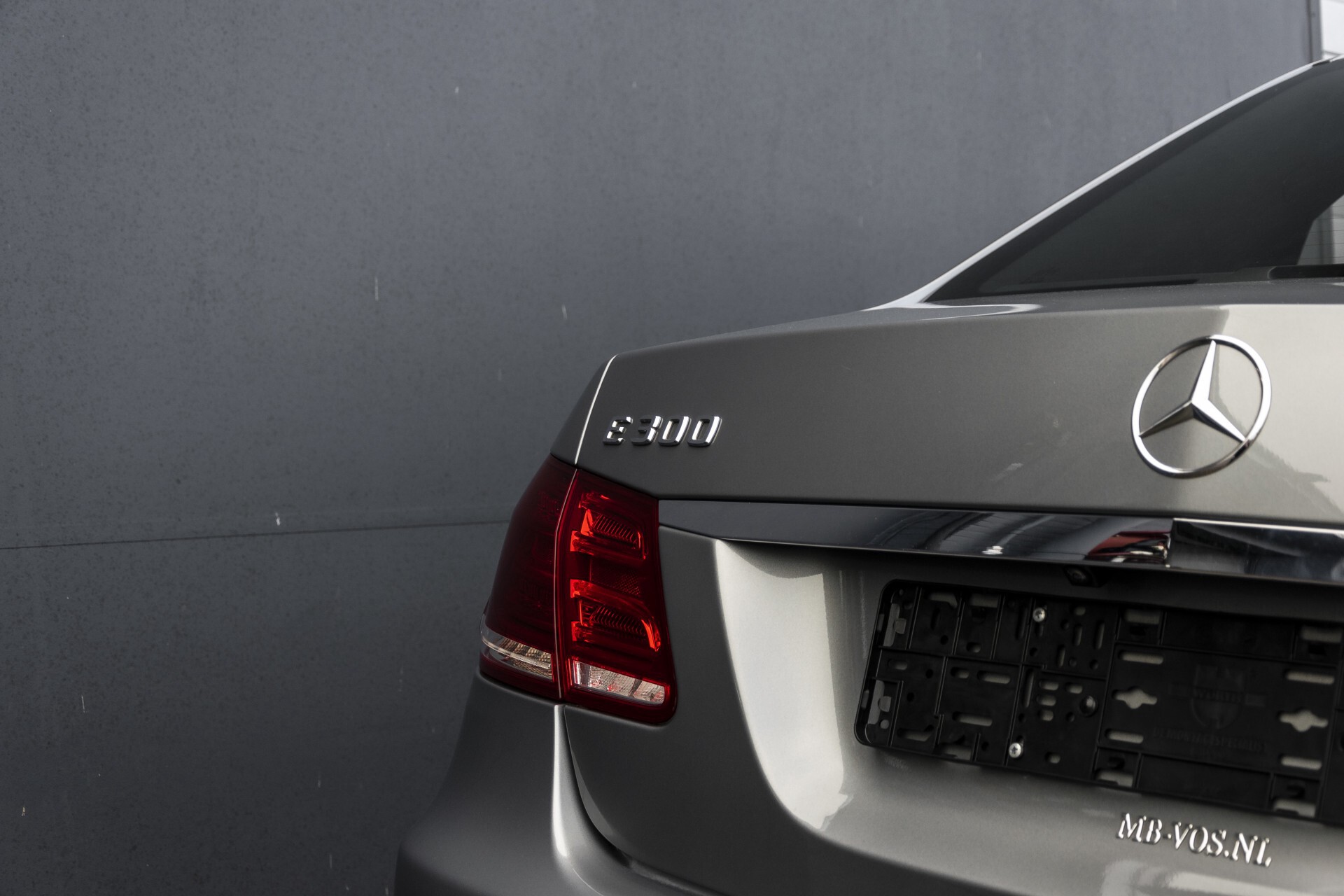 Mercedes-Benz E-Klasse 300 Bluetec AMG Schuifdak/Rij-assist/Keyless/Comand/360 Aut7 Foto 52