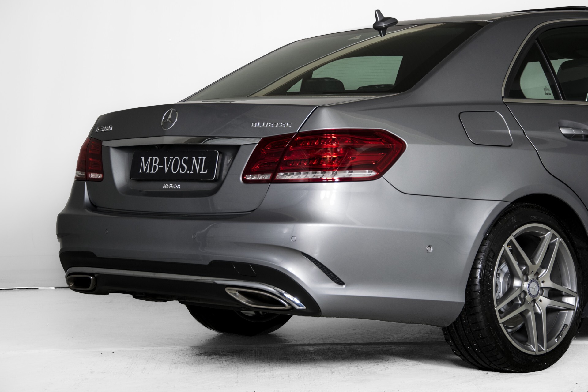 Mercedes-Benz E-Klasse 300 Bluetec AMG Schuifdak/Rij-assist/Keyless/Comand/360 Aut7 Foto 57