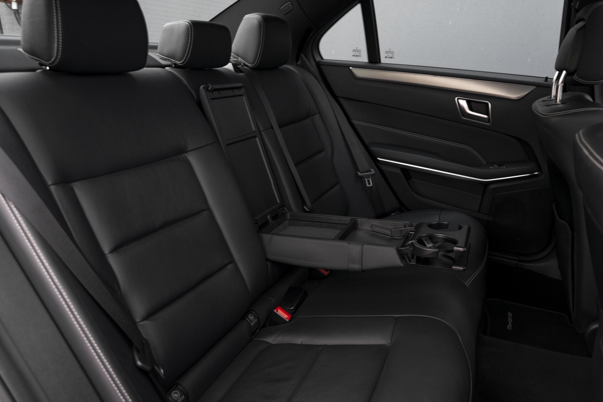 Mercedes-Benz E-Klasse 300 Bluetec AMG Schuifdak/Rij-assist/Keyless/Comand/360 Aut7 Foto 6