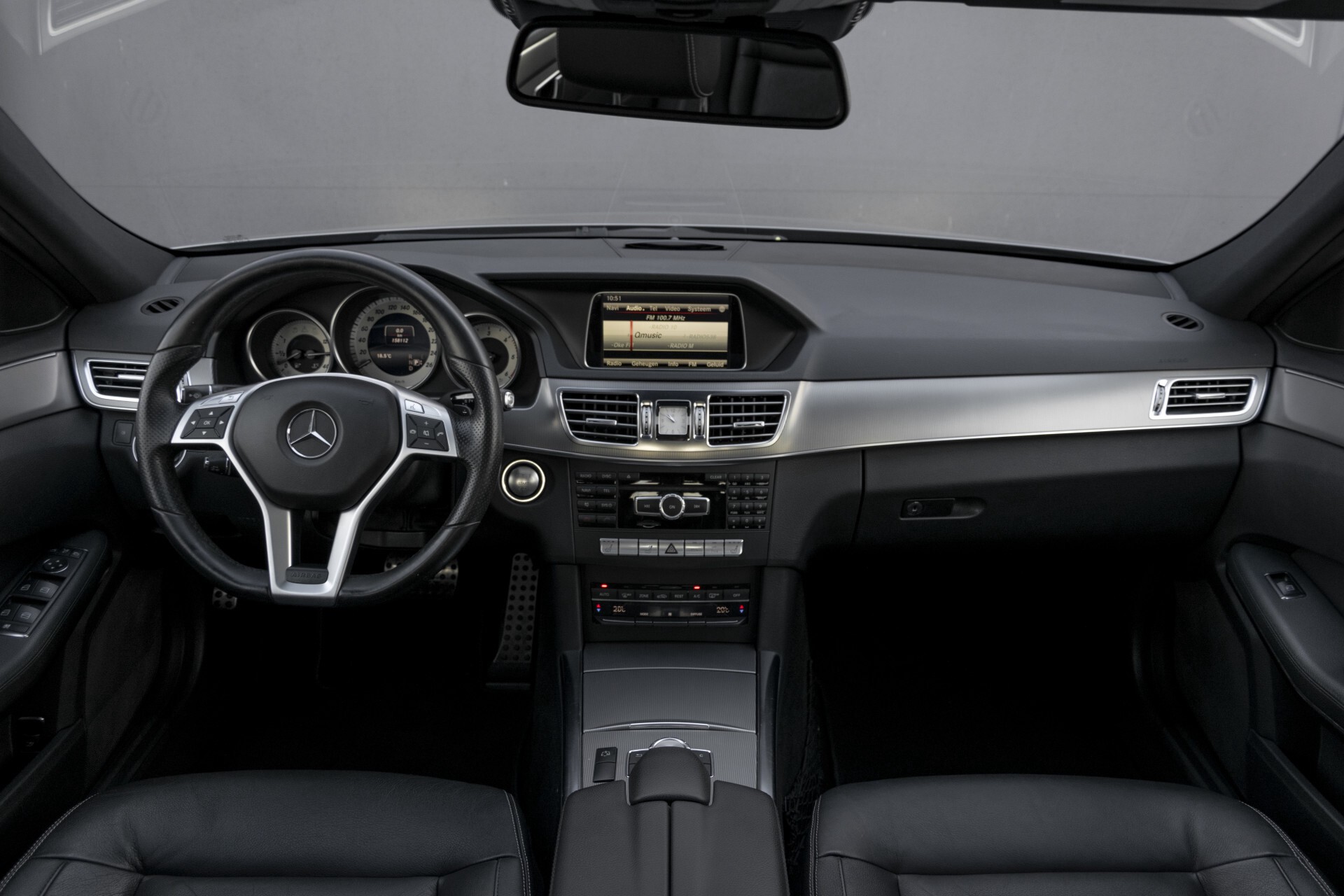 Mercedes-Benz E-Klasse 300 Bluetec AMG Schuifdak/Rij-assist/Keyless/Comand/360 Aut7 Foto 9