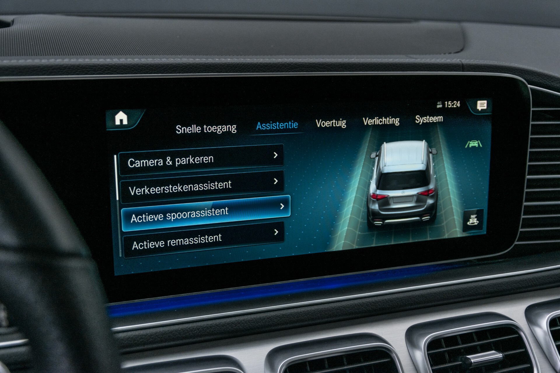 Mercedes-Benz GLE 400 d 4M AMG Luchtvering | Rij-assistentie | Panorama | Standkachel | Burmester | 360 Aut9 Foto 24