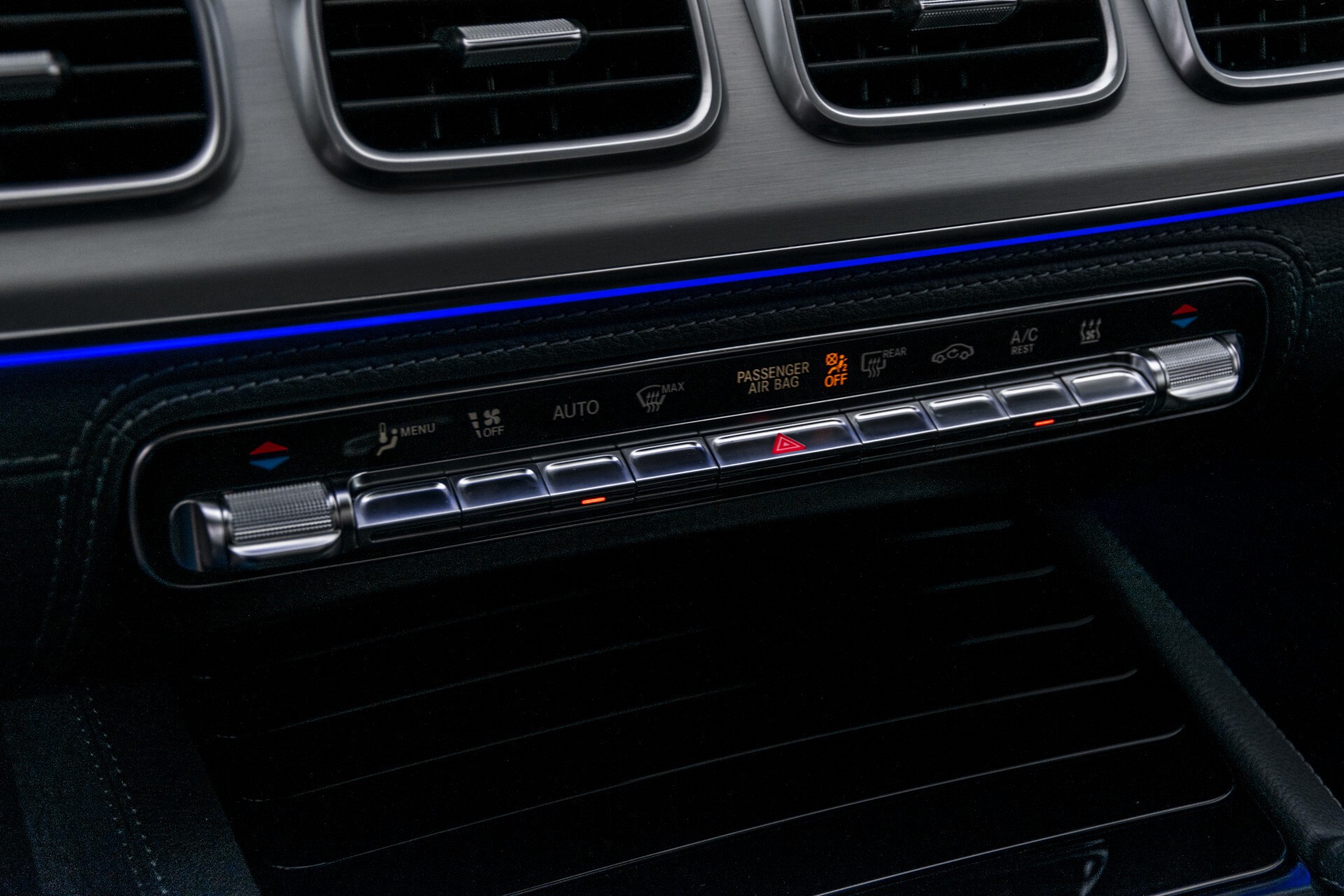 Mercedes-Benz GLE 400 d 4M AMG Luchtvering | Rij-assistentie | Panorama | Standkachel | Burmester | 360 Aut9 Foto 35