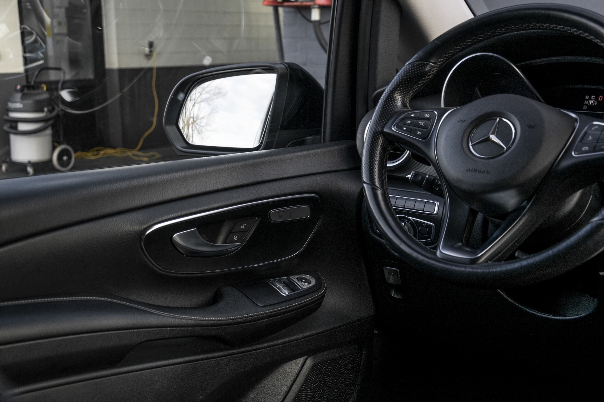 Mercedes-Benz V-Klasse 250d Extra Lang 8-PERSOONS Leder/ILS/Navi Aut7 Foto 35