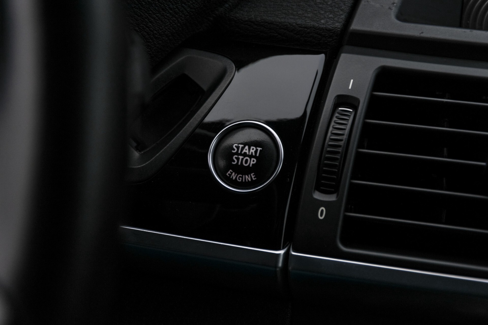 BMW X5 4.4i V8 M GRIJS KENTEKEN Aut6 . Foto 12