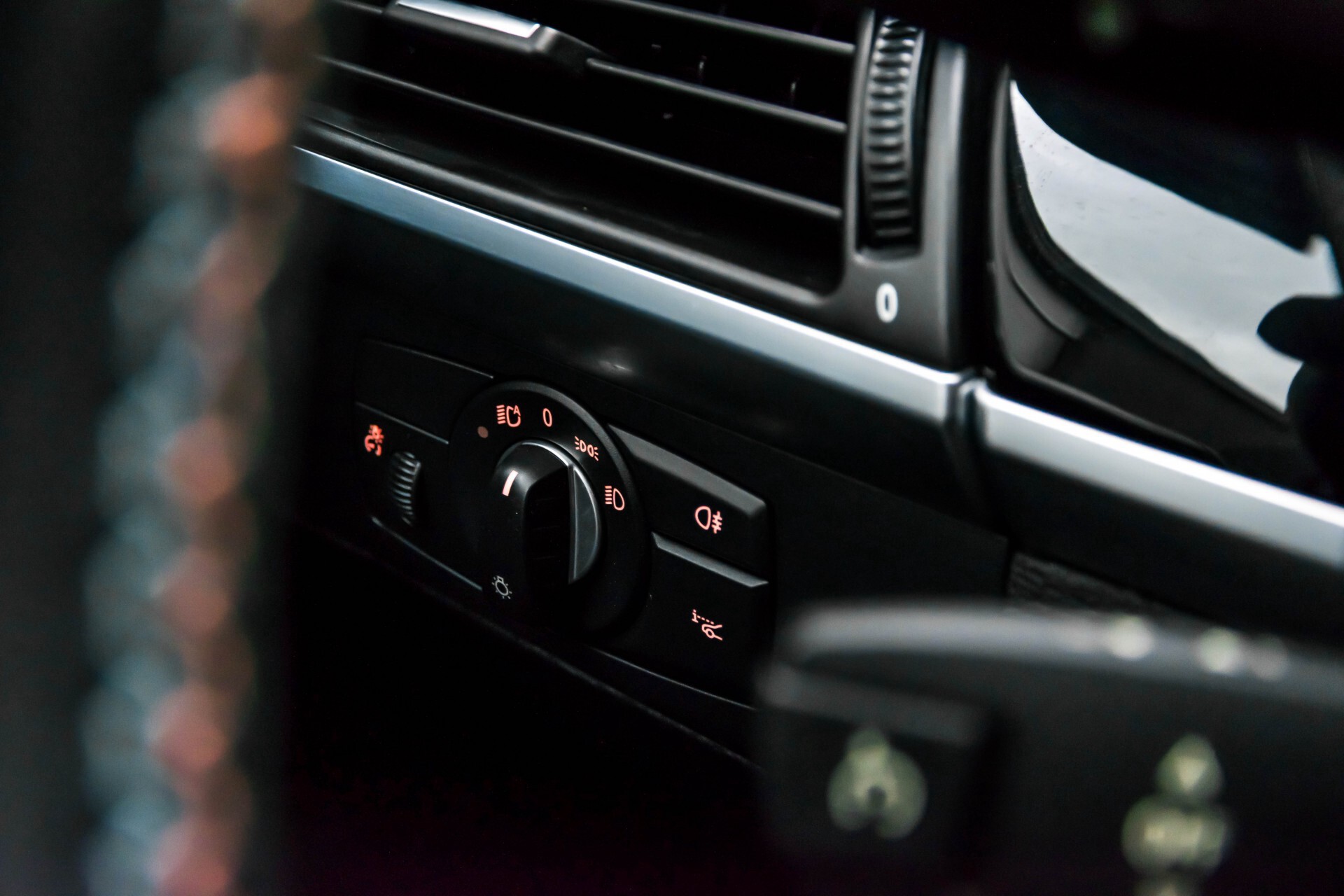 BMW X5 4.4i V8 M GRIJS KENTEKEN Aut6 . Foto 14