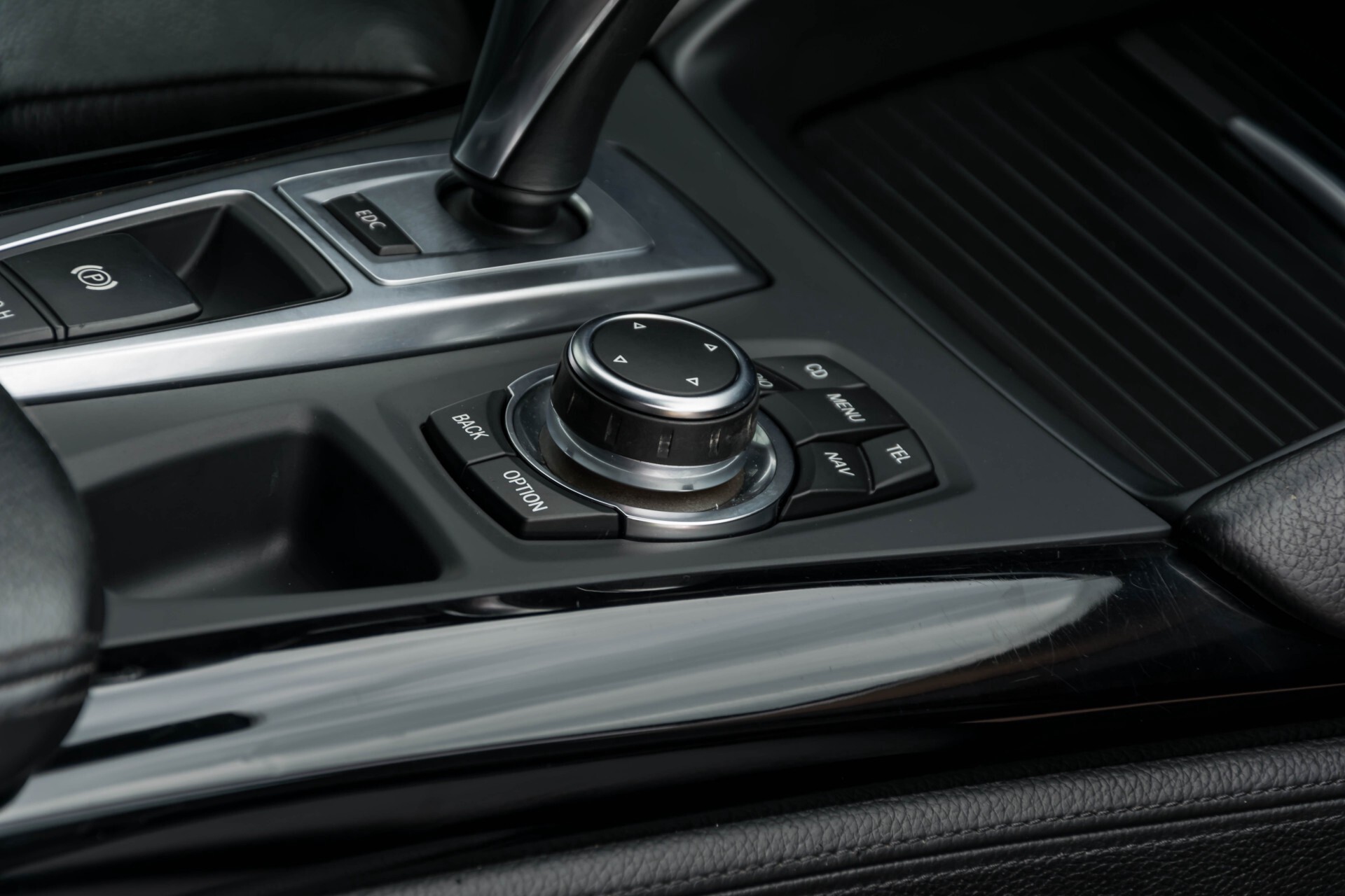 BMW X5 4.4i V8 M GRIJS KENTEKEN Aut6 . Foto 24