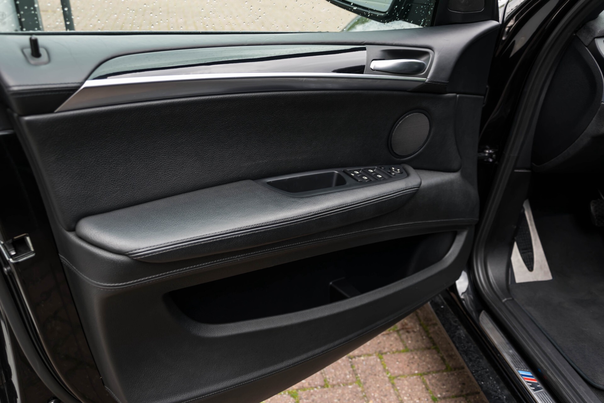 BMW X5 4.4i V8 M GRIJS KENTEKEN Aut6 . Foto 32