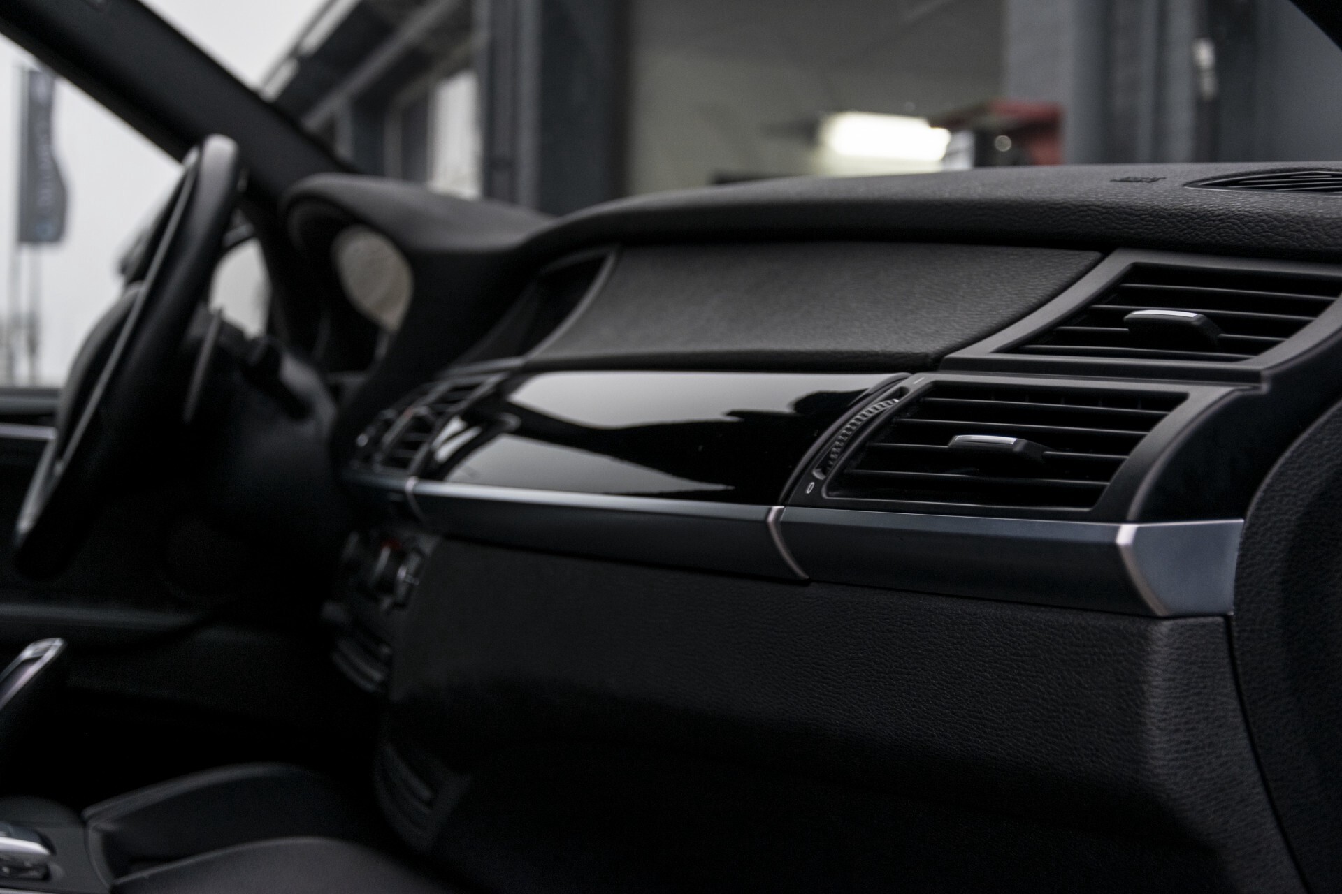 BMW X5 4.4i V8 M GRIJS KENTEKEN Aut6 . Foto 40