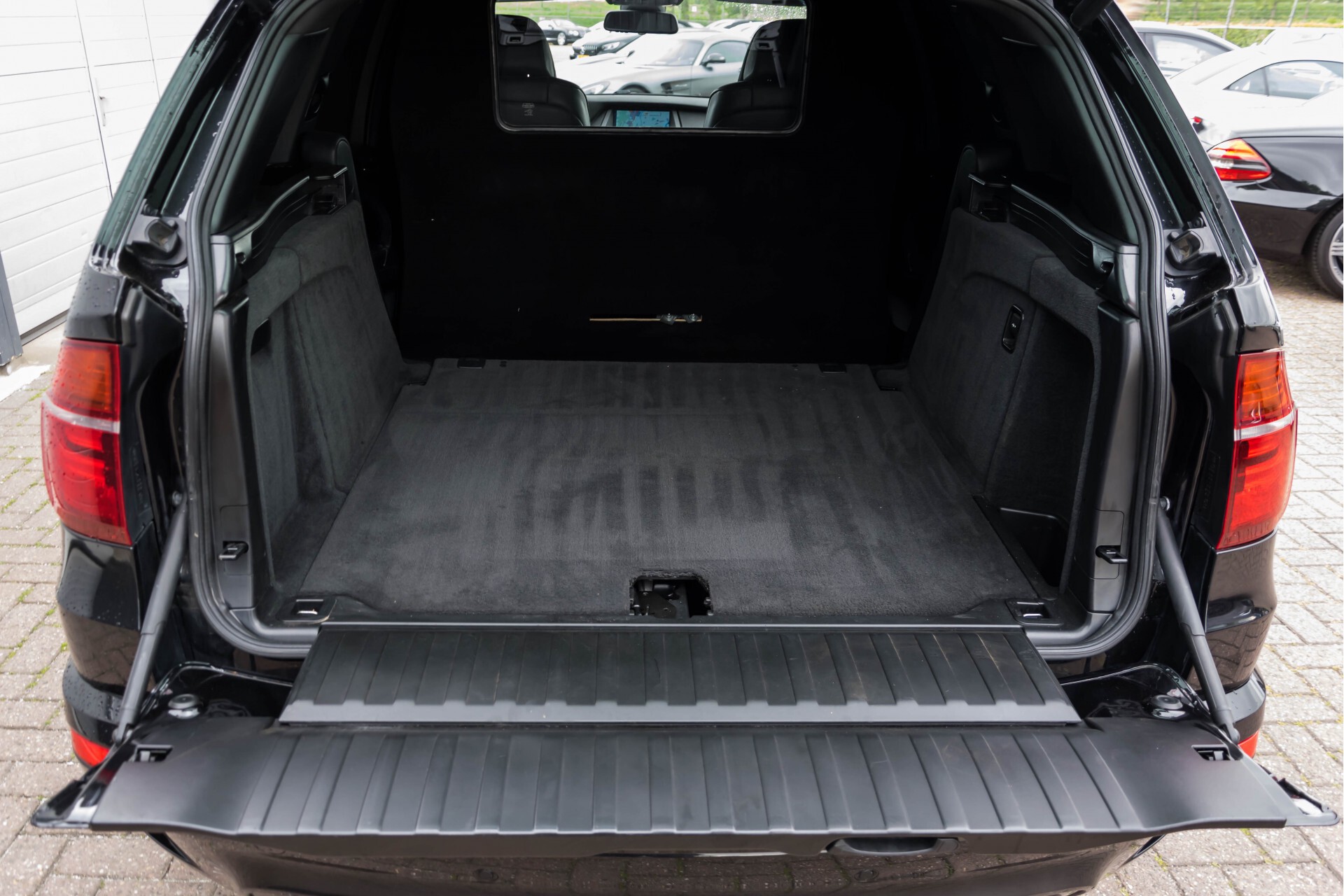 BMW X5 4.4i V8 M GRIJS KENTEKEN Aut6 . Foto 42