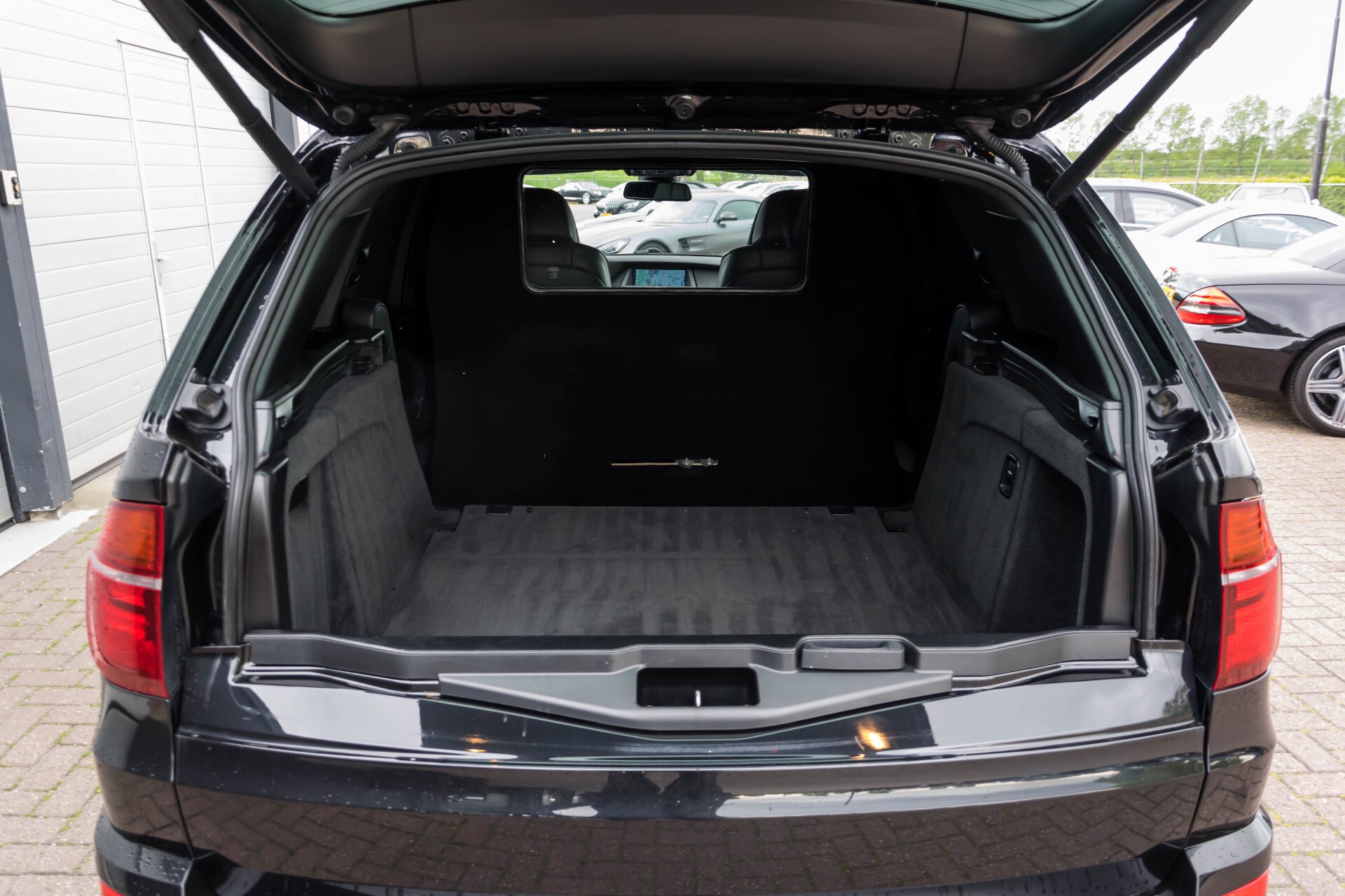 BMW X5 4.4i V8 M GRIJS KENTEKEN Aut6 . Foto 43