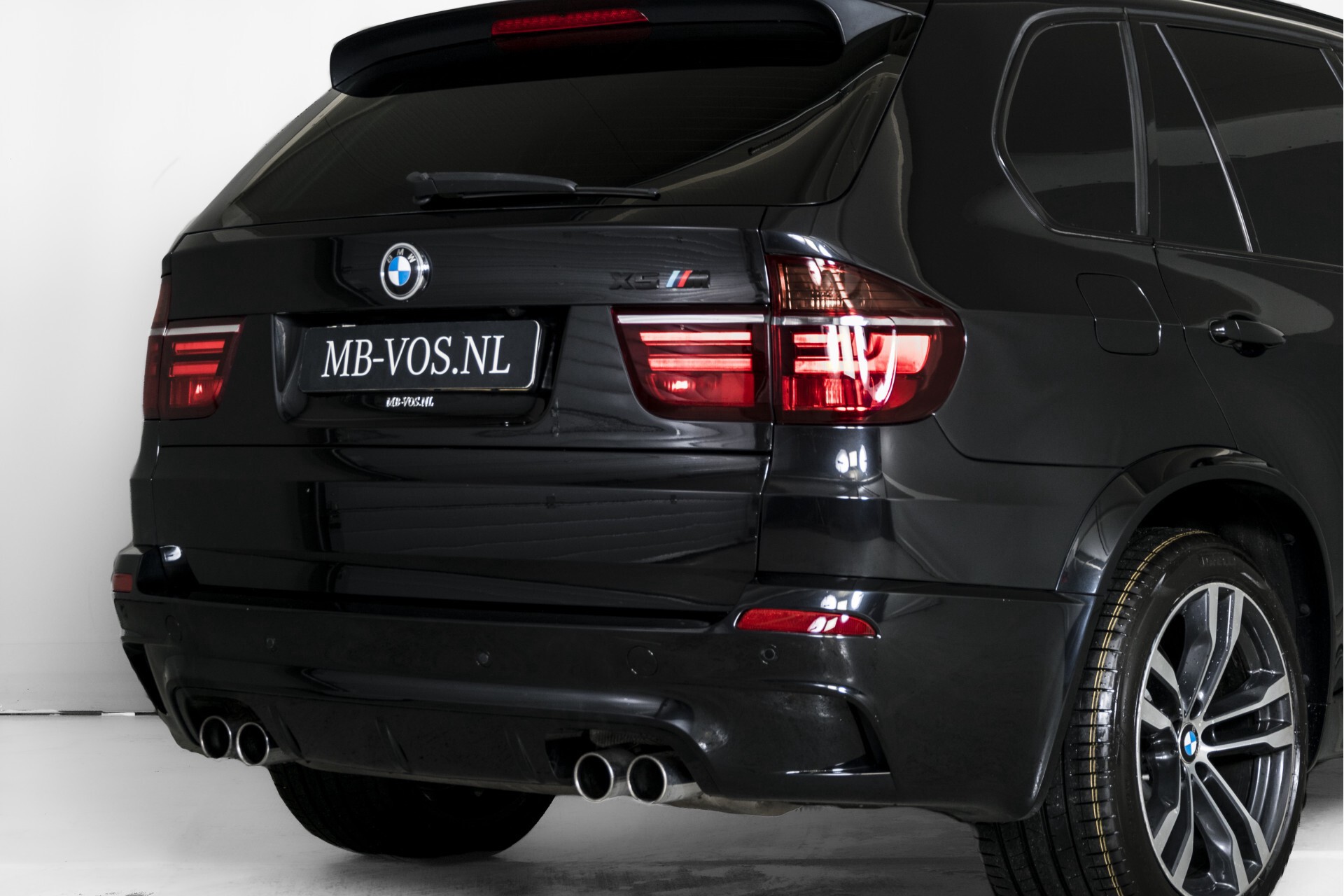 BMW X5 4.4i V8 M GRIJS KENTEKEN Aut6 . Foto 45