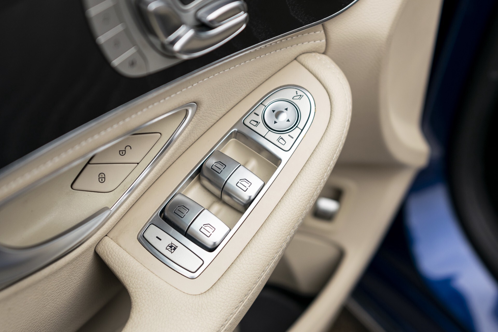 Mercedes-Benz C-Klasse 350 Hybride Keyless/Rij-assistentie/Leer/Memory/Panorama/Burmester/Comand Aut7 Foto 13