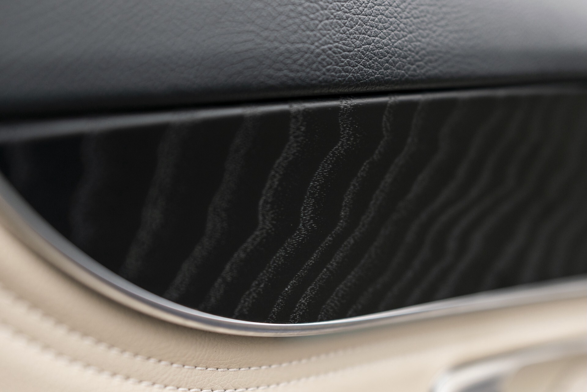 Mercedes-Benz C-Klasse 350 Hybride Keyless/Rij-assistentie/Leer/Memory/Panorama/Burmester/Comand Aut7 Foto 19