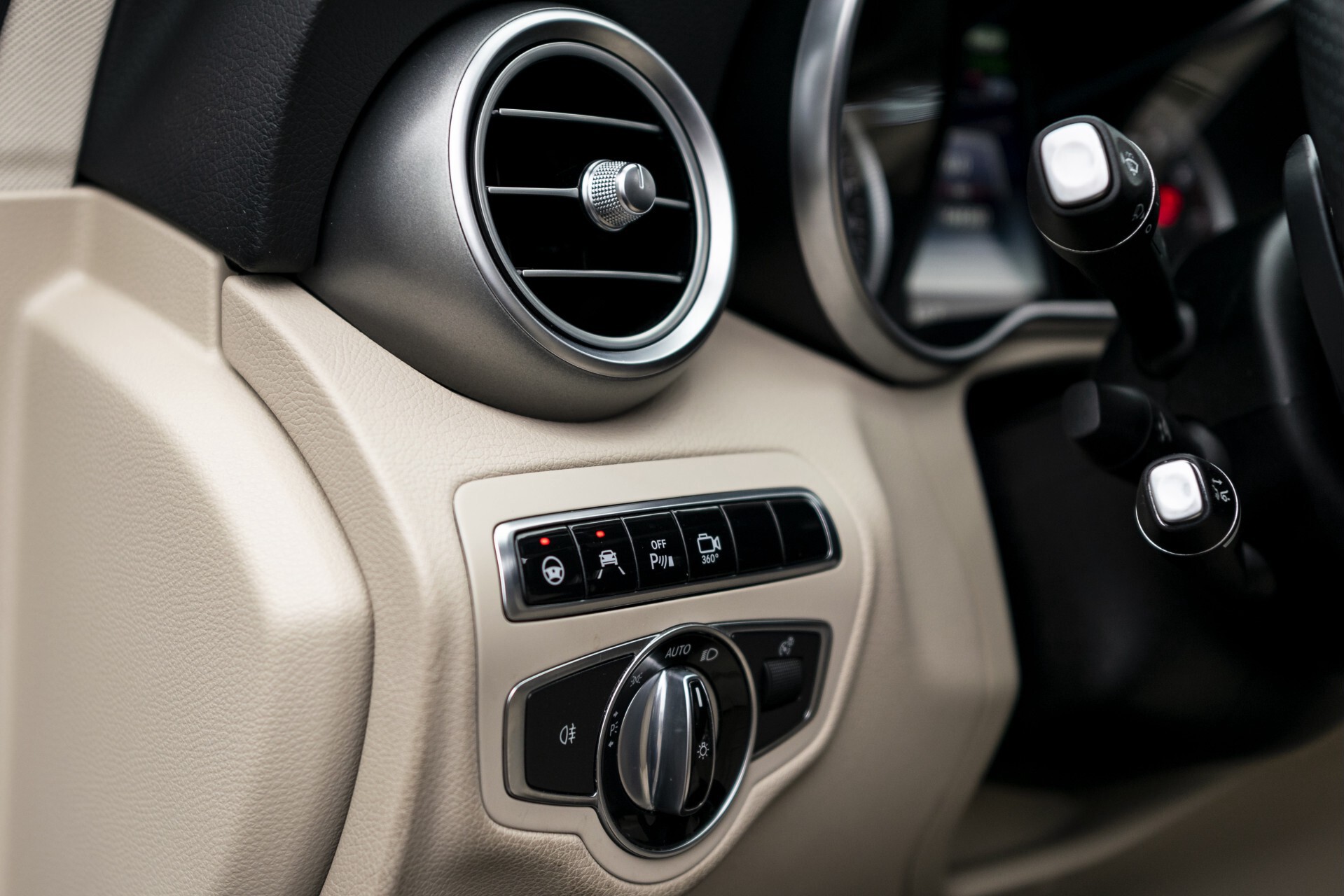 Mercedes-Benz C-Klasse 350 Hybride Keyless/Rij-assistentie/Leer/Memory/Panorama/Burmester/Comand Aut7 Foto 21