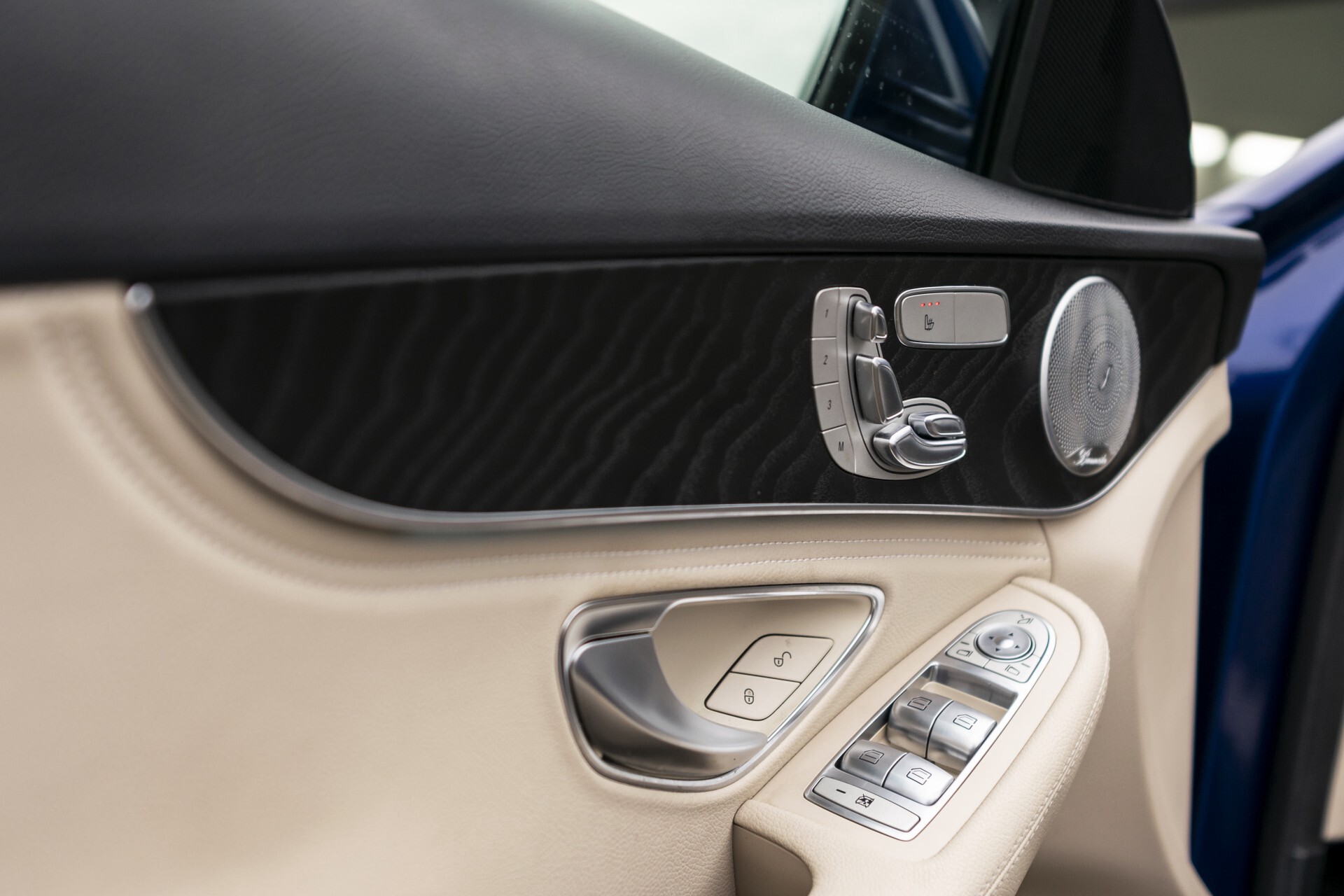 Mercedes-Benz C-Klasse 350 Hybride Keyless/Rij-assistentie/Leer/Memory/Panorama/Burmester/Comand Aut7 Foto 23