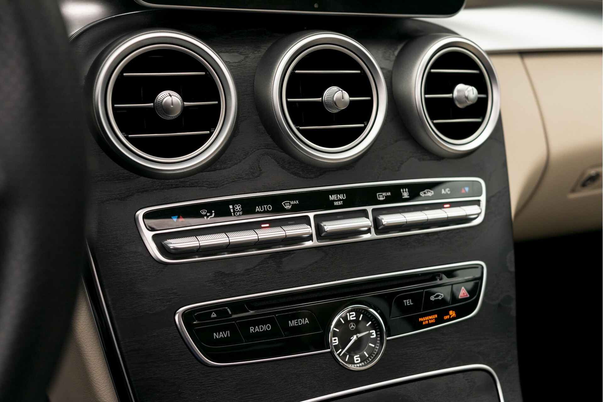 Mercedes-Benz C-Klasse 350 Hybride Keyless/Rij-assistentie/Leer/Memory/Panorama/Burmester/Comand Aut7 Foto 25