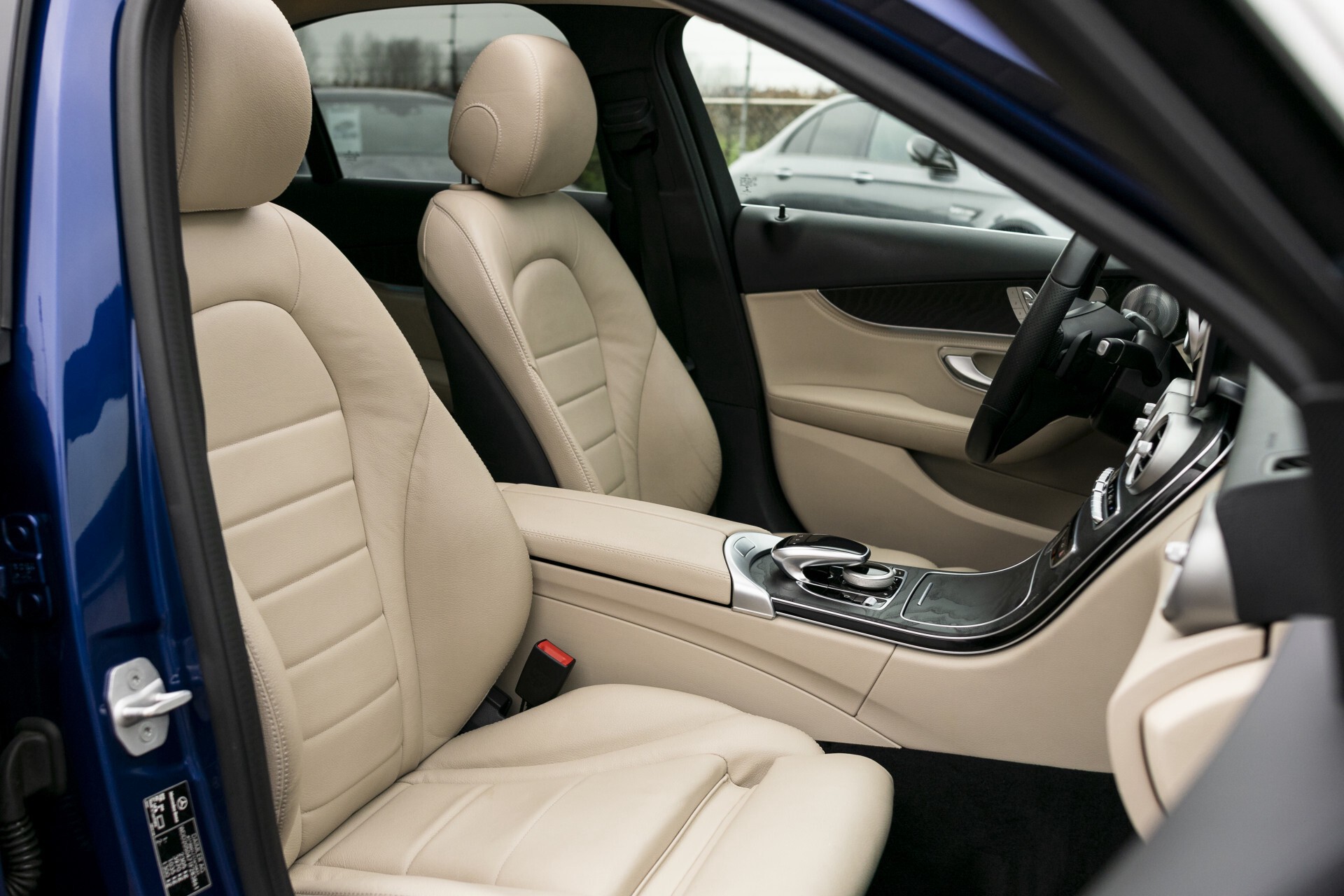 Mercedes-Benz C-Klasse 350 Hybride Keyless/Rij-assistentie/Leer/Memory/Panorama/Burmester/Comand Aut7 Foto 4