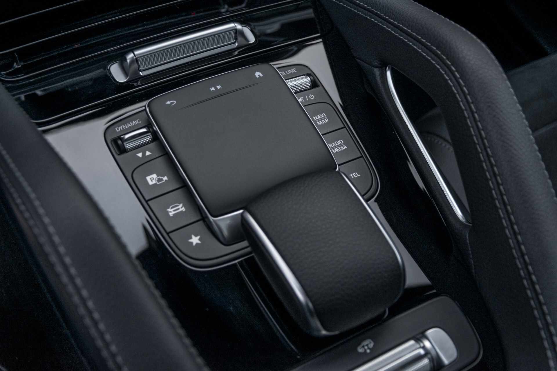 Mercedes-Benz GLE 350 e 4M AMG Luchtvering | Rij-assistentie | Trekhaak | Night | HUD | Mem Aut9 . Foto 39