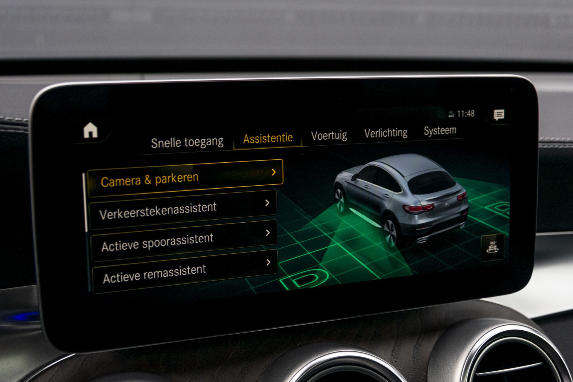 Mercedes-Benz GLC Coupé 300e 4-M AMG Rij-assistentie | Keyless-Go | Burmester | 360 camera | HUD | Trekhaak Aut9 Foto 18