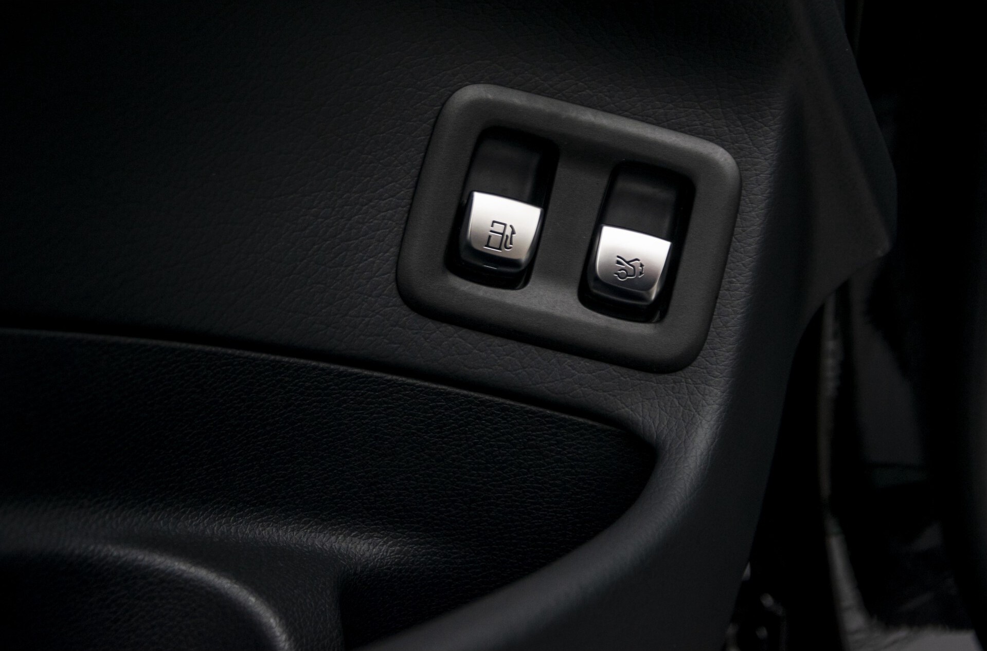 Mercedes-Benz GLC Coupé 300e 4-M AMG Rij-assistentie | Keyless-Go | Burmester | 360 camera | HUD | Trekhaak Aut9 Foto 21