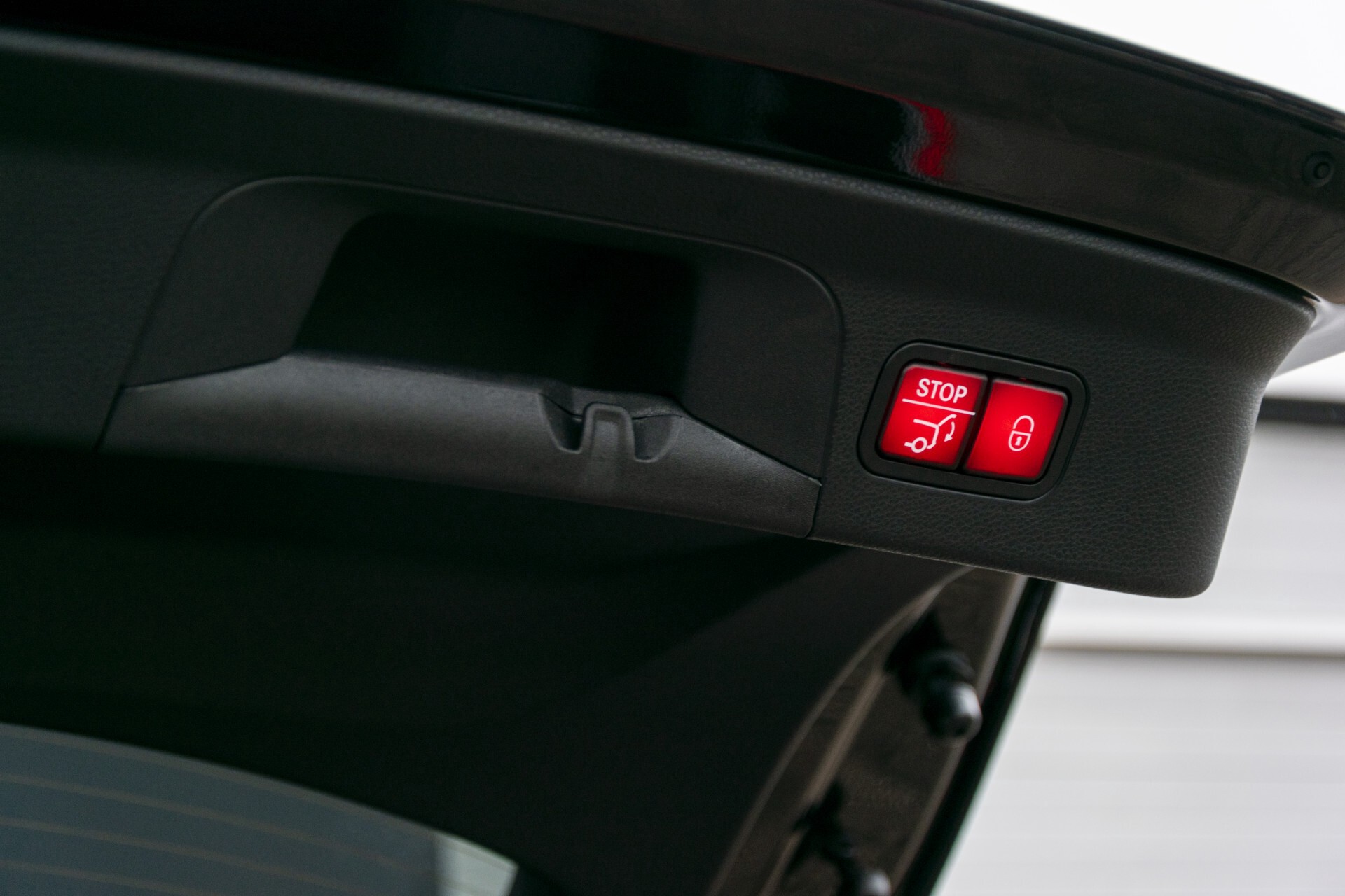 Mercedes-Benz GLC Coupé 300e 4-M AMG Rij-assistentie | Keyless-Go | Burmester | 360 camera | HUD | Trekhaak Aut9 Foto 38