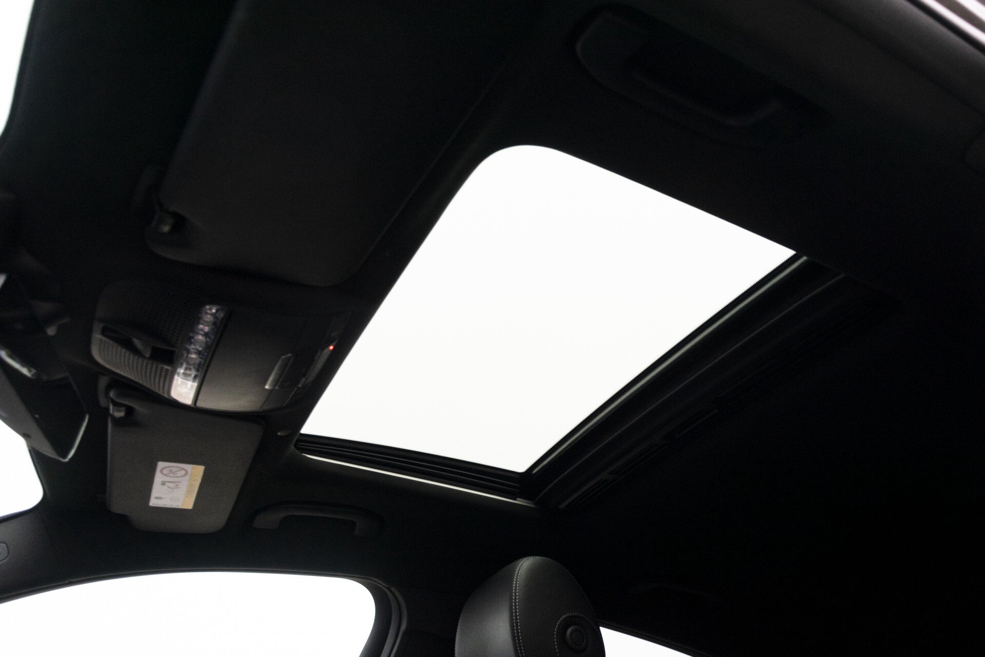 Mercedes-Benz GLC Coupé 300e 4-M AMG Rij-assistentie | Keyless-Go | Burmester | 360 camera | HUD | Trekhaak Aut9 Foto 39