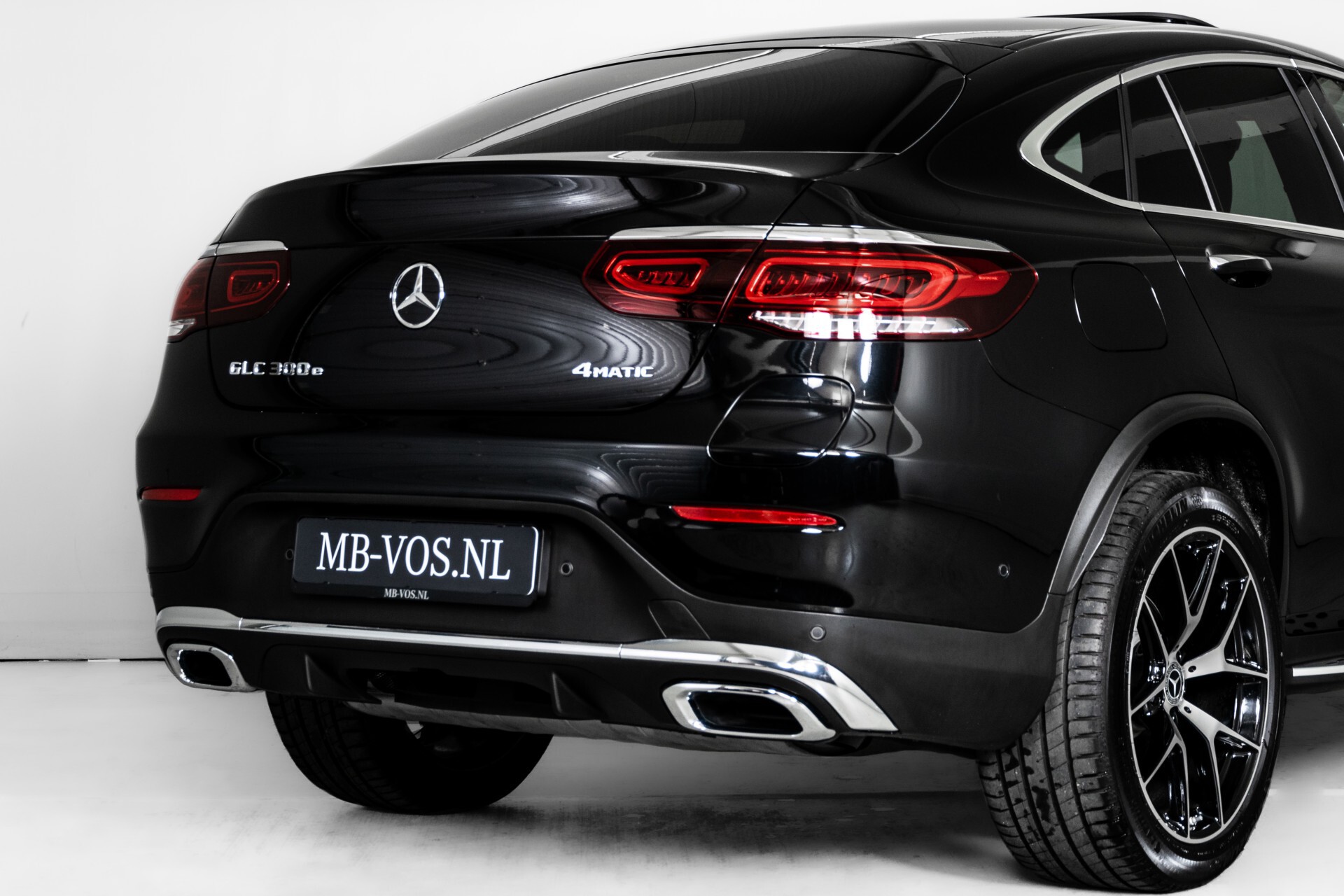 Mercedes-Benz GLC Coupé 300e 4-M AMG Rij-assistentie | Keyless-Go | Burmester | 360 camera | HUD | Trekhaak Aut9 Foto 41