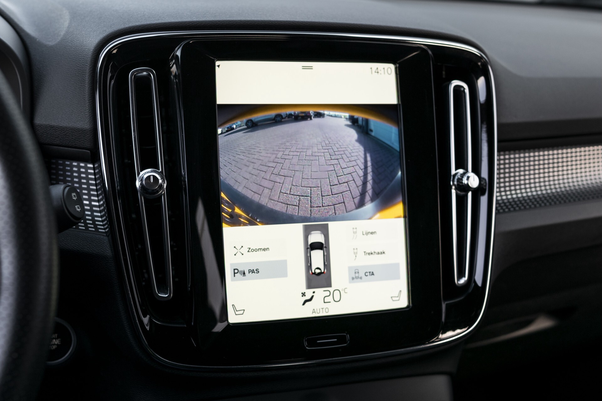 Volvo XC40 2.0 T4 R-Design Leder/19"/Intellisafe Pro Line/PrivacygBusiness Pack/Privacyglas Aut8 . Foto 27