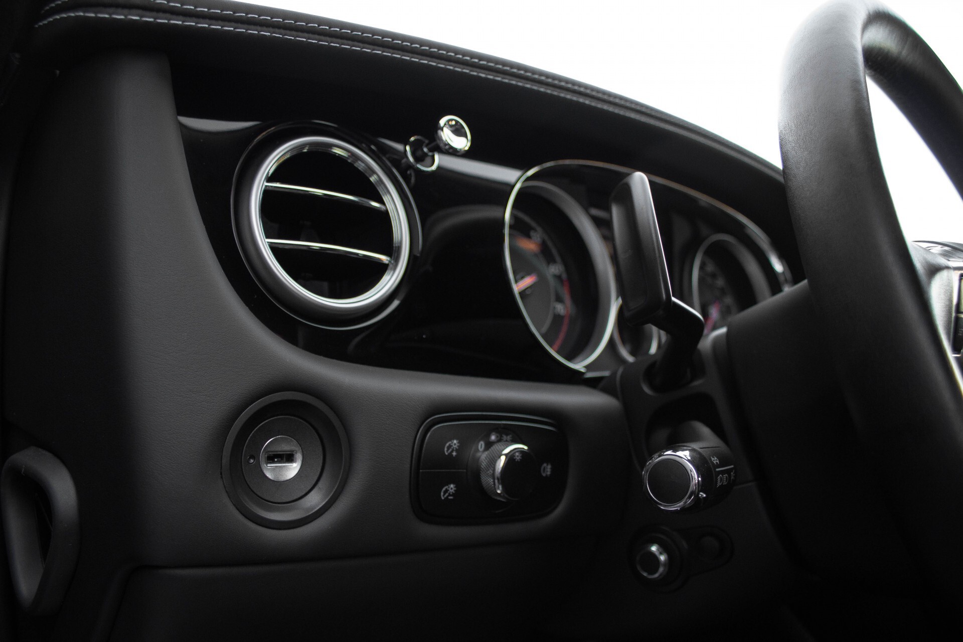 Bentley Continental GT 4.0 V8 GT Mulliner NL Auto | New Service Aut8 Foto 24