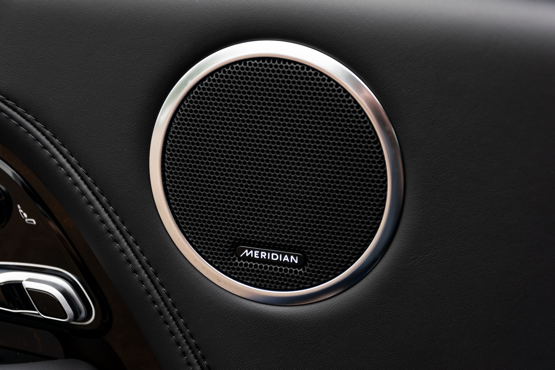 Land Rover Range Rover 3.0 P400 MHEV Long Wheelbase Autobiography Aut8 Foto 29