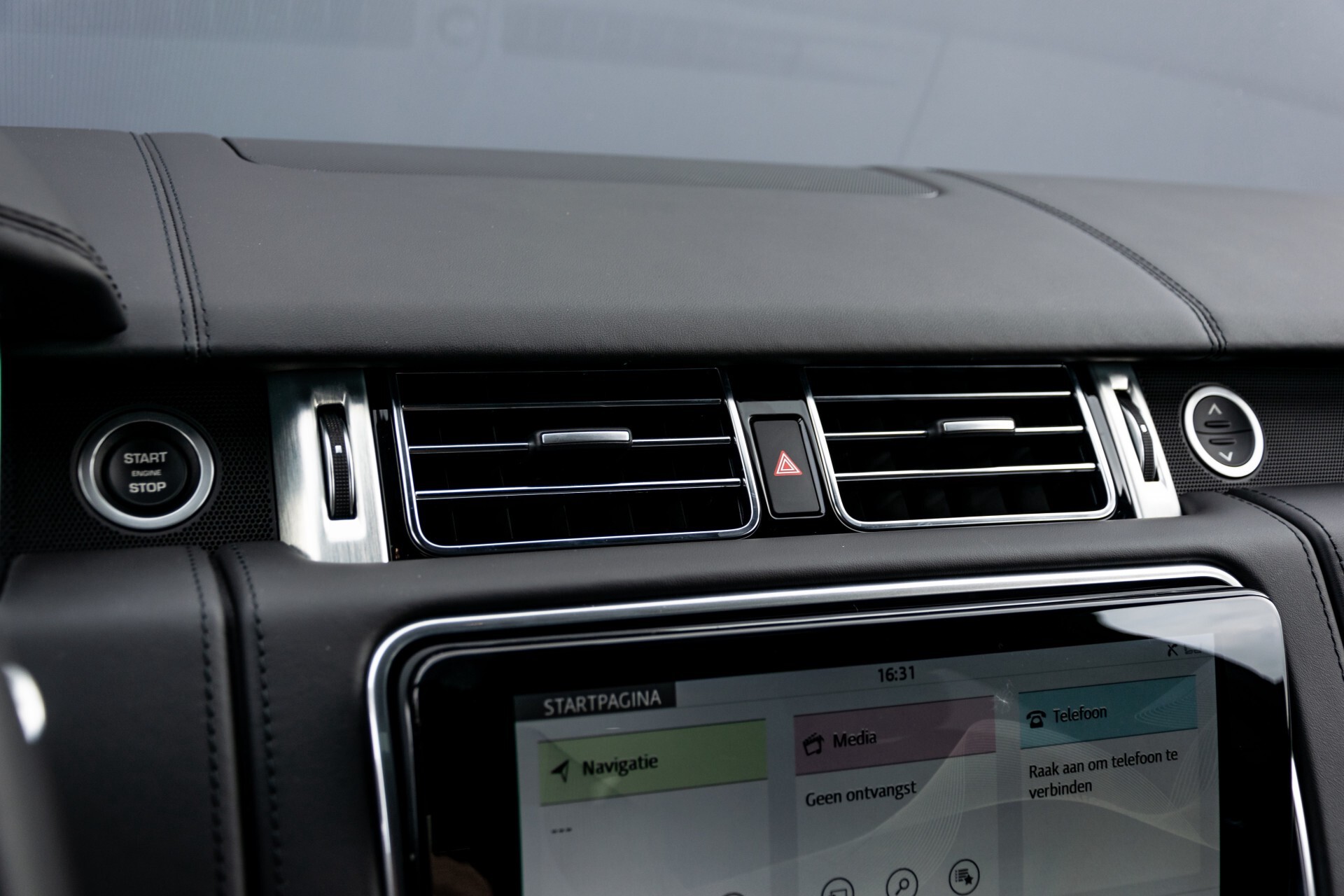 Land Rover Range Rover 3.0 P400 MHEV Long Wheelbase Autobiography Aut8 Foto 35