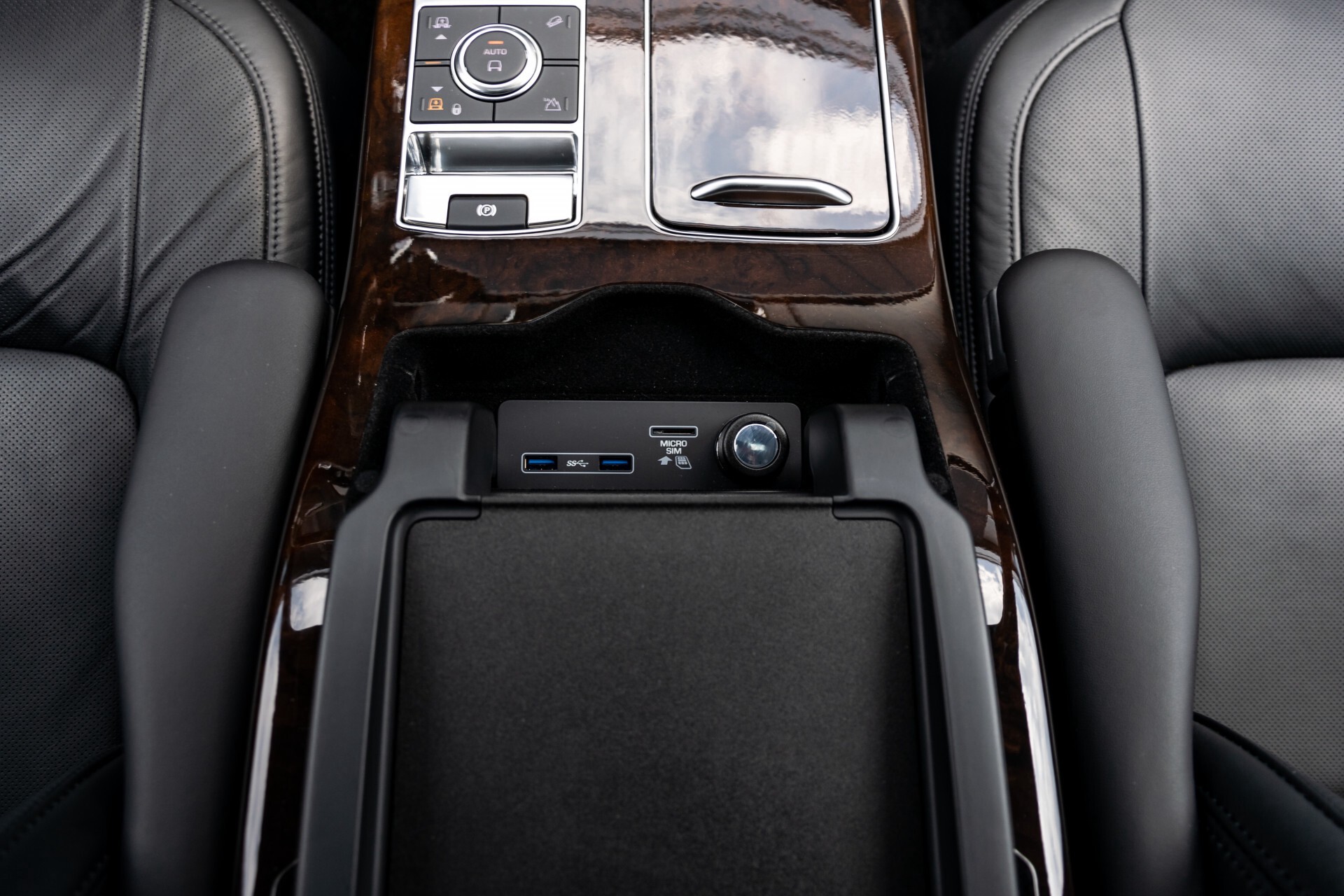 Land Rover Range Rover 3.0 P400 MHEV Long Wheelbase Autobiography Aut8 Foto 40