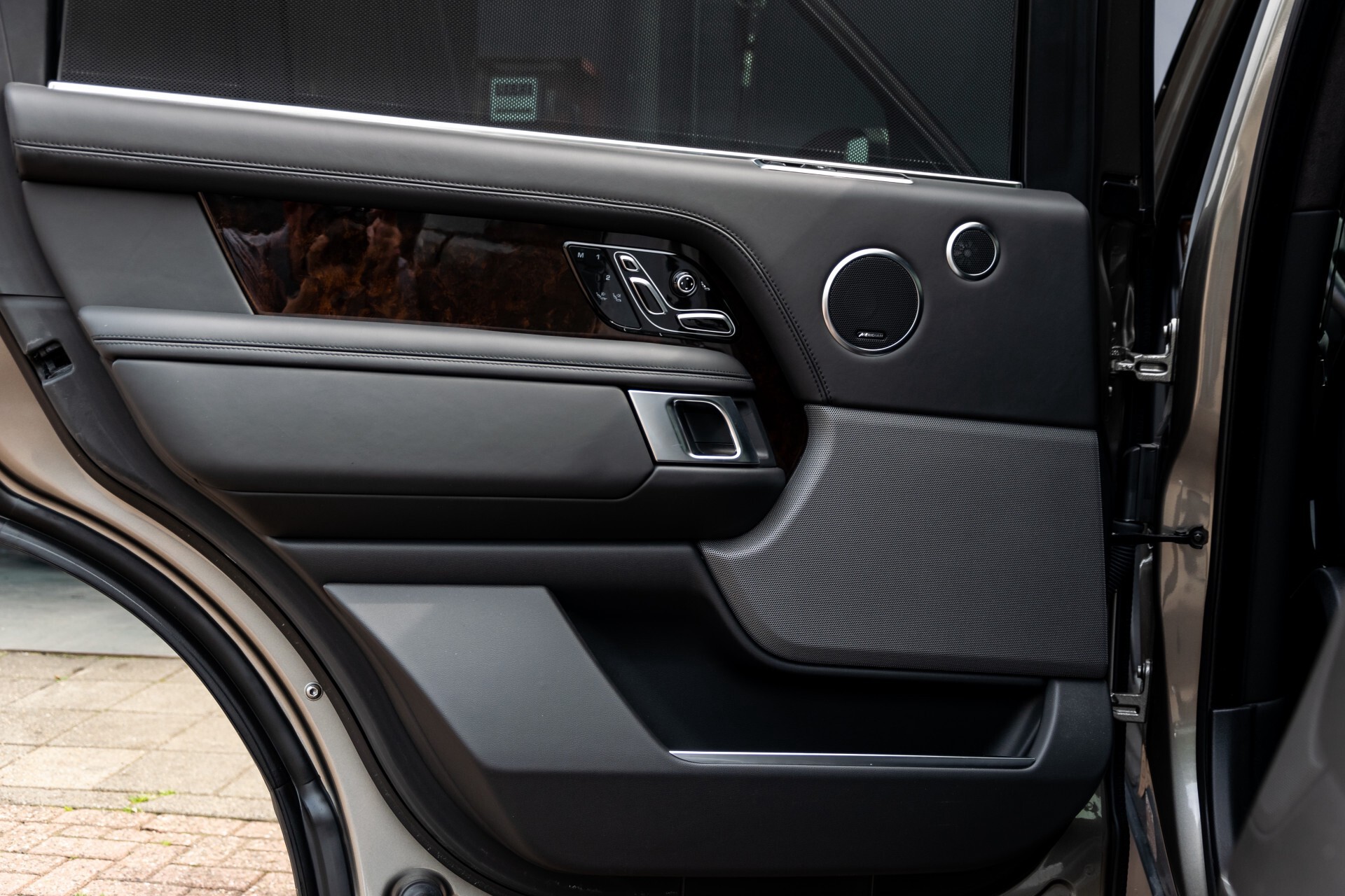 Land Rover Range Rover 3.0 P400 MHEV Long Wheelbase Autobiography Aut8 Foto 45