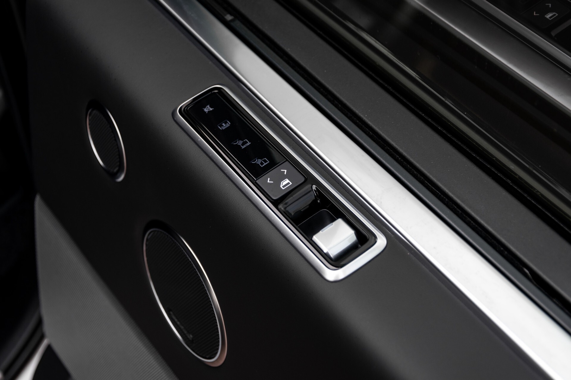 Land Rover Range Rover 3.0 P400 MHEV Long Wheelbase Autobiography Aut8 Foto 46