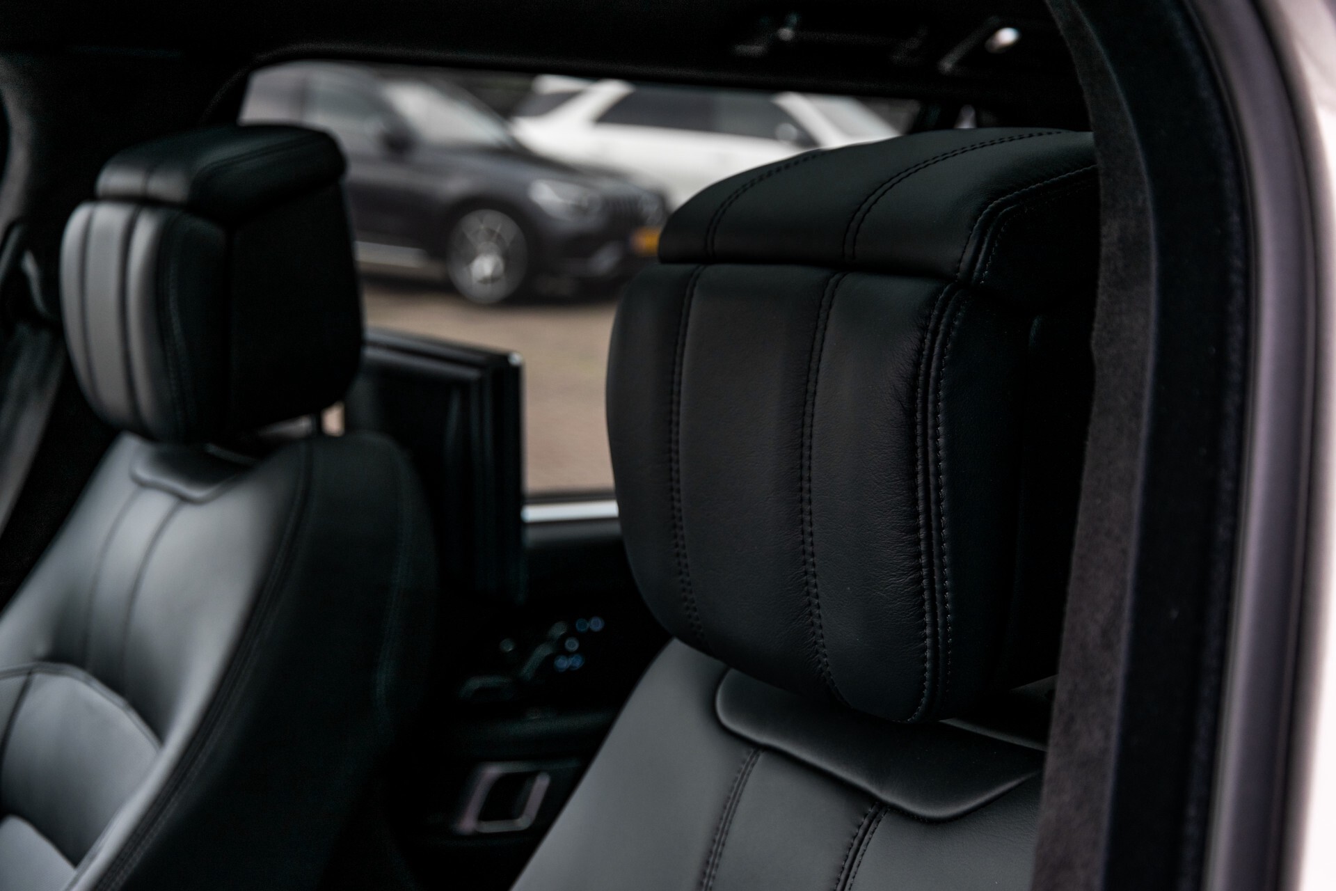 Land Rover Range Rover 3.0 P400 MHEV Long Wheelbase Autobiography Aut8 Foto 55