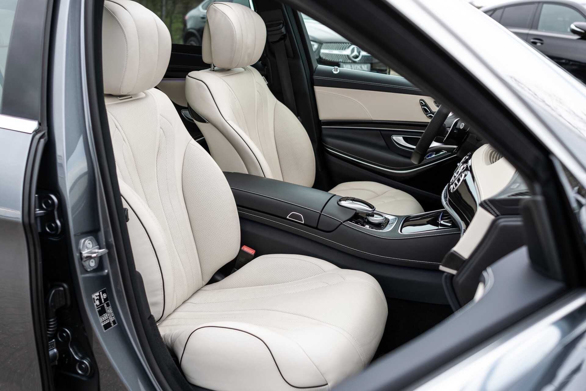 Mercedes-Benz S-Klasse 400d 4-M Lang AMG Plus Premium Plus Aut9 . Foto 4