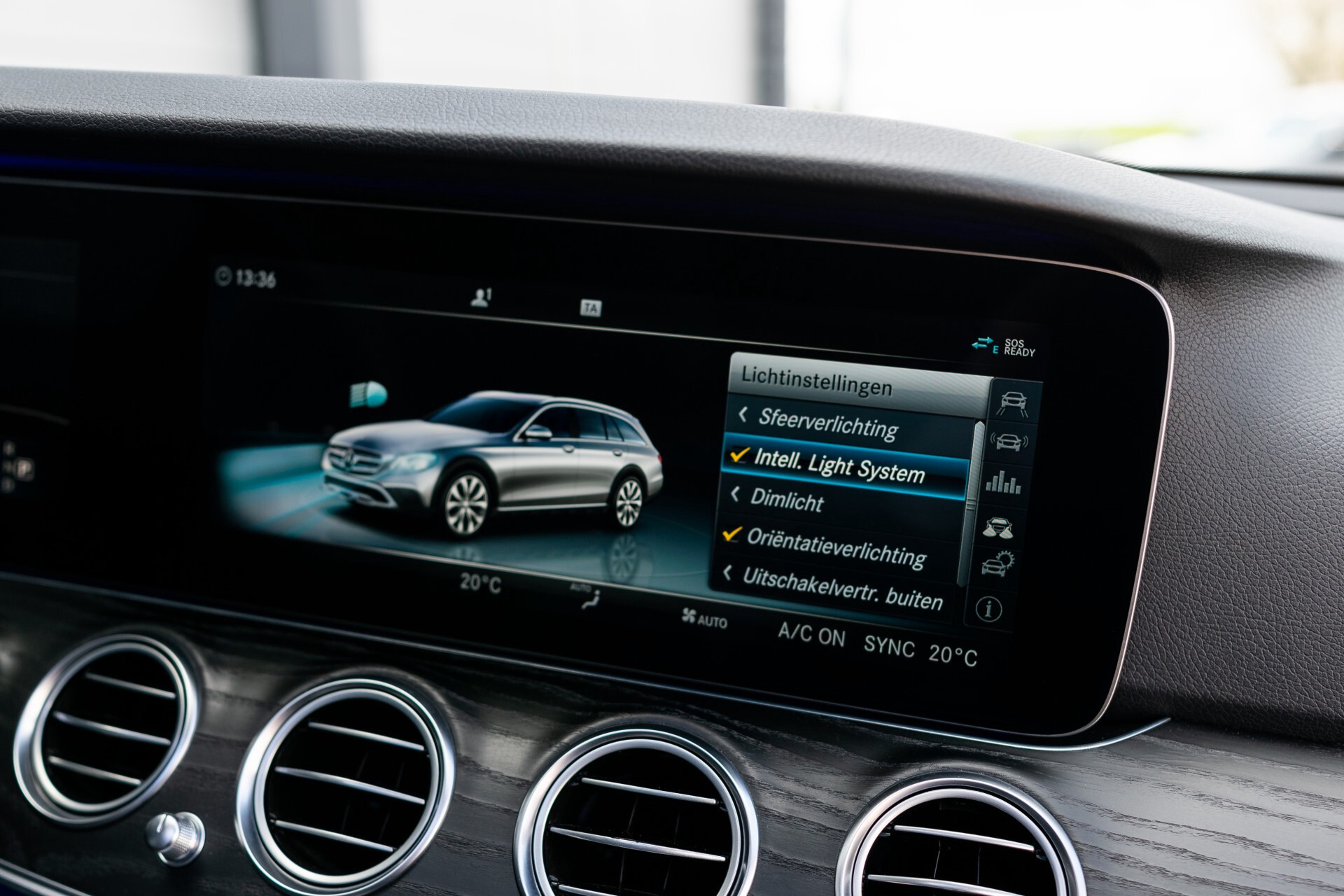 Mercedes-Benz E-Klasse All-Terrain 220 d 4-M Panorama/Widescreen/Burmester/Wegkl-trekhaak Aut9 Foto 26