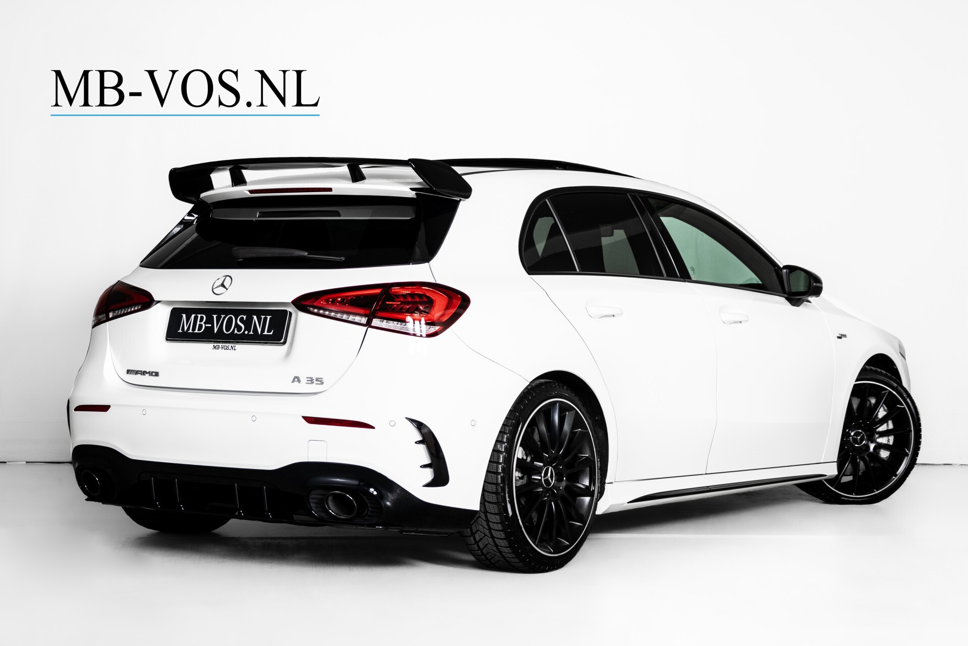 Mercedes-Benz A-Klasse 35 AMG 4-M Aerodynamica/Burmester/Panorama/360 camera/Night/19 Aut7 Foto 2