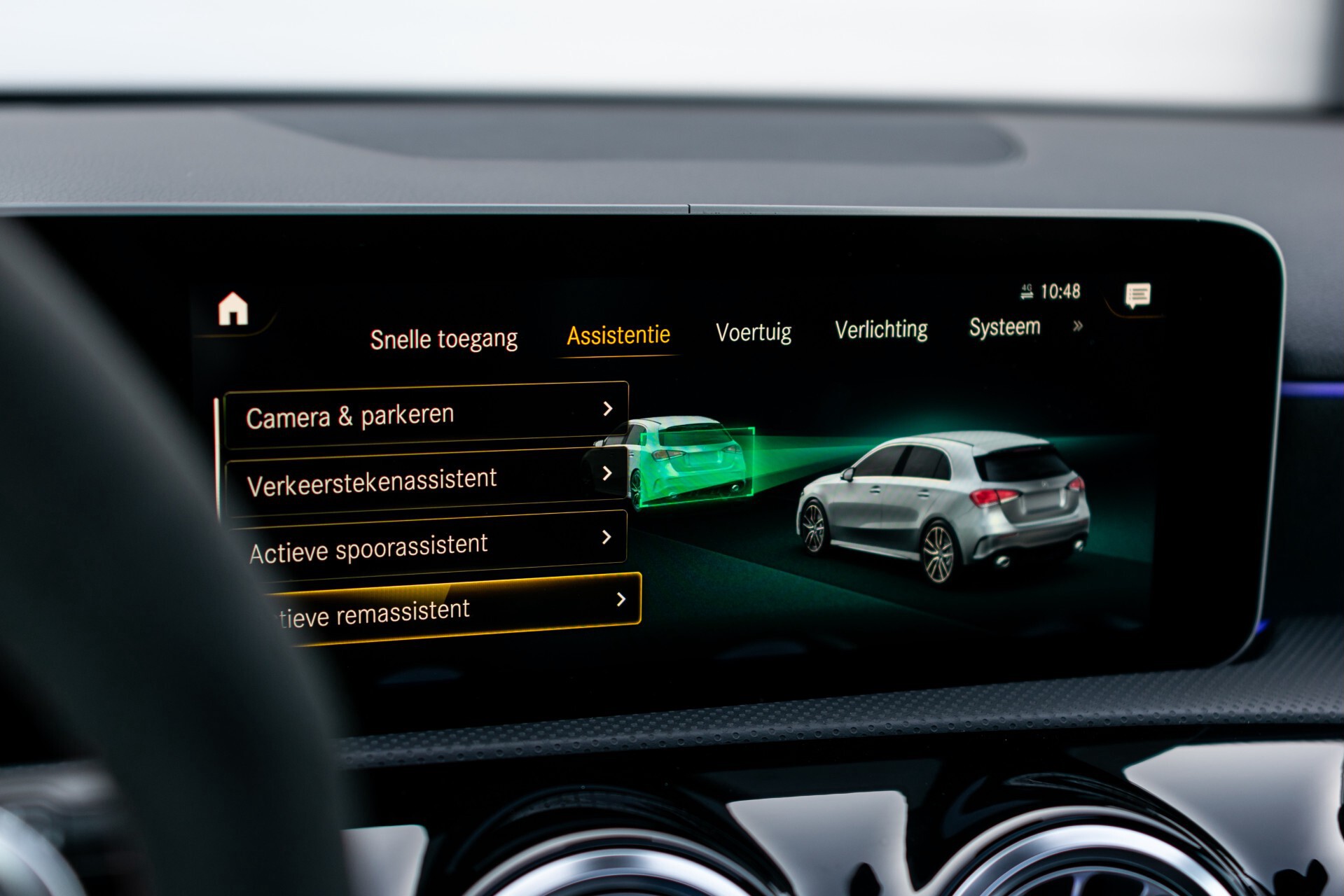 Mercedes-Benz A-Klasse 35 AMG 4-M Aerodynamica/Burmester/Panorama/360 camera/Night/19 Aut7 Foto 25