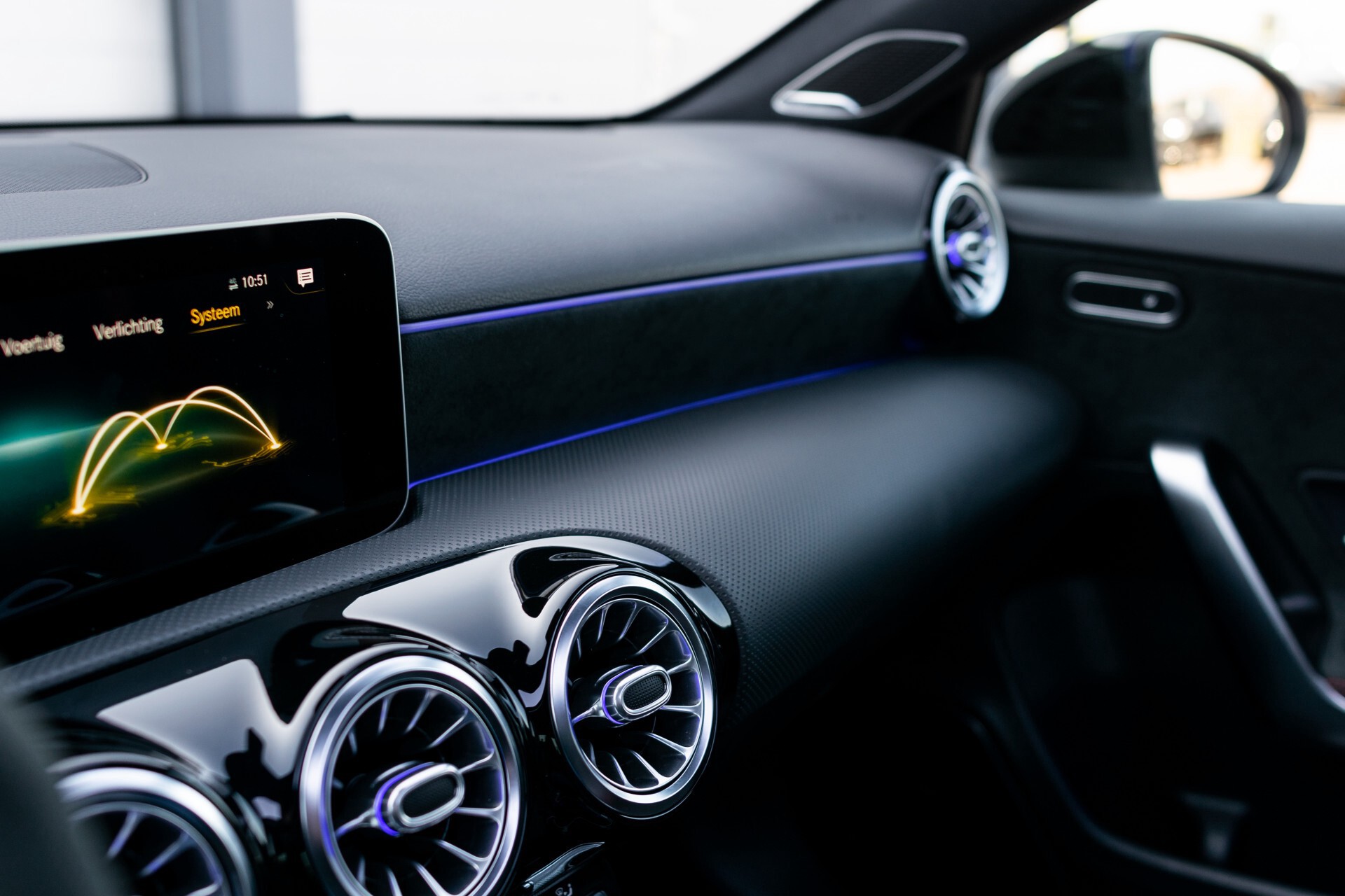 Mercedes-Benz A-Klasse 35 AMG 4-M Aerodynamica/Burmester/Panorama/360 camera/Night/19 Aut7 Foto 39