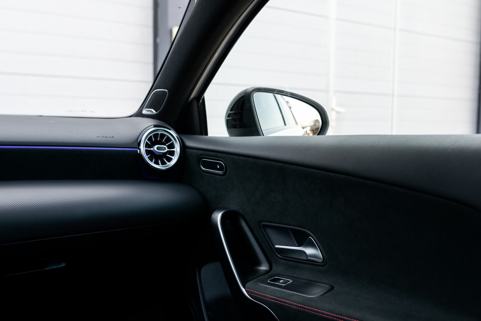 Mercedes-Benz A-Klasse 35 AMG 4-M Aerodynamica/Burmester/Panorama/360 camera/Night/19 Aut7 Foto 49